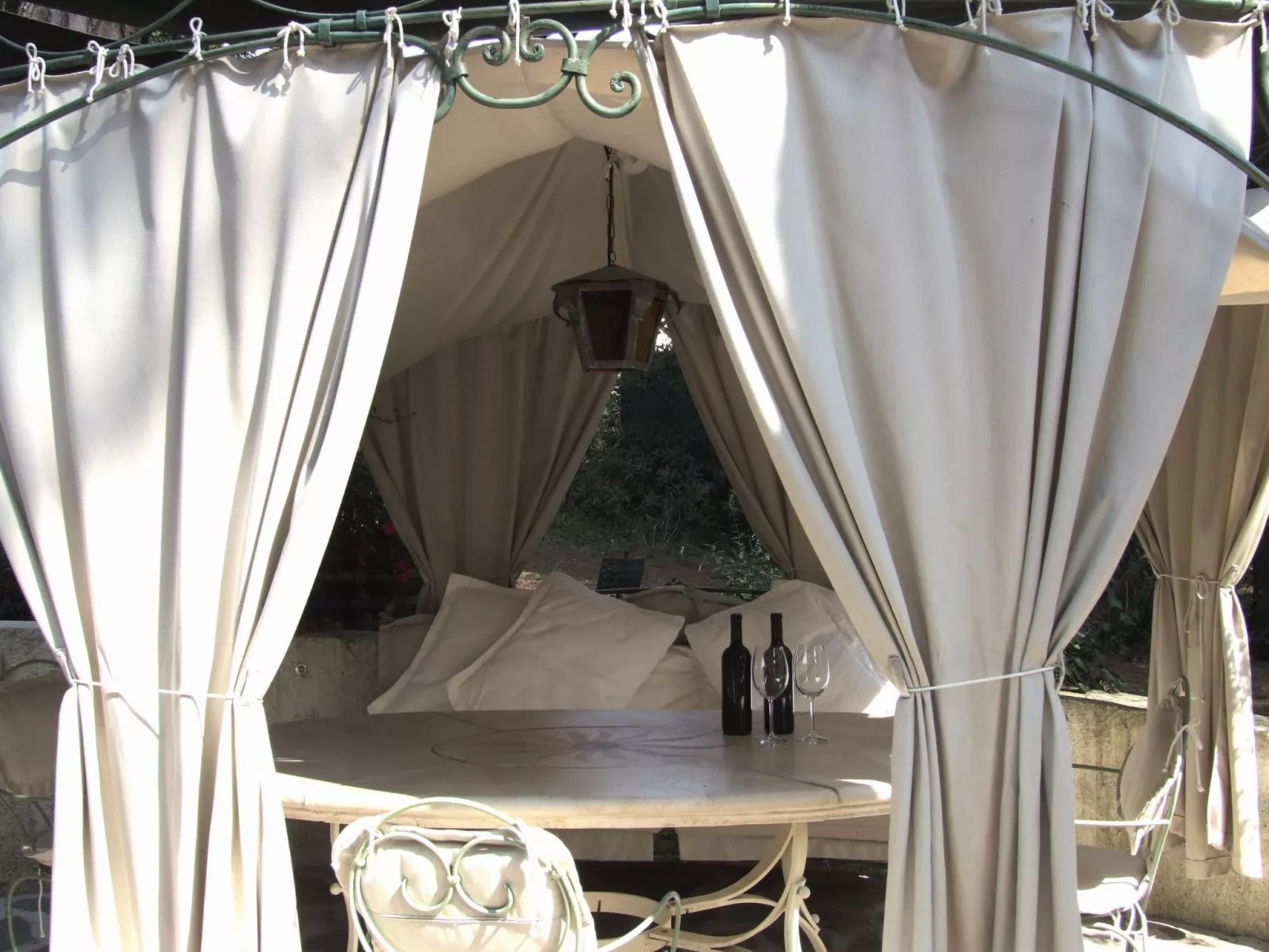 'Camelia' mit Terrasse-Outside