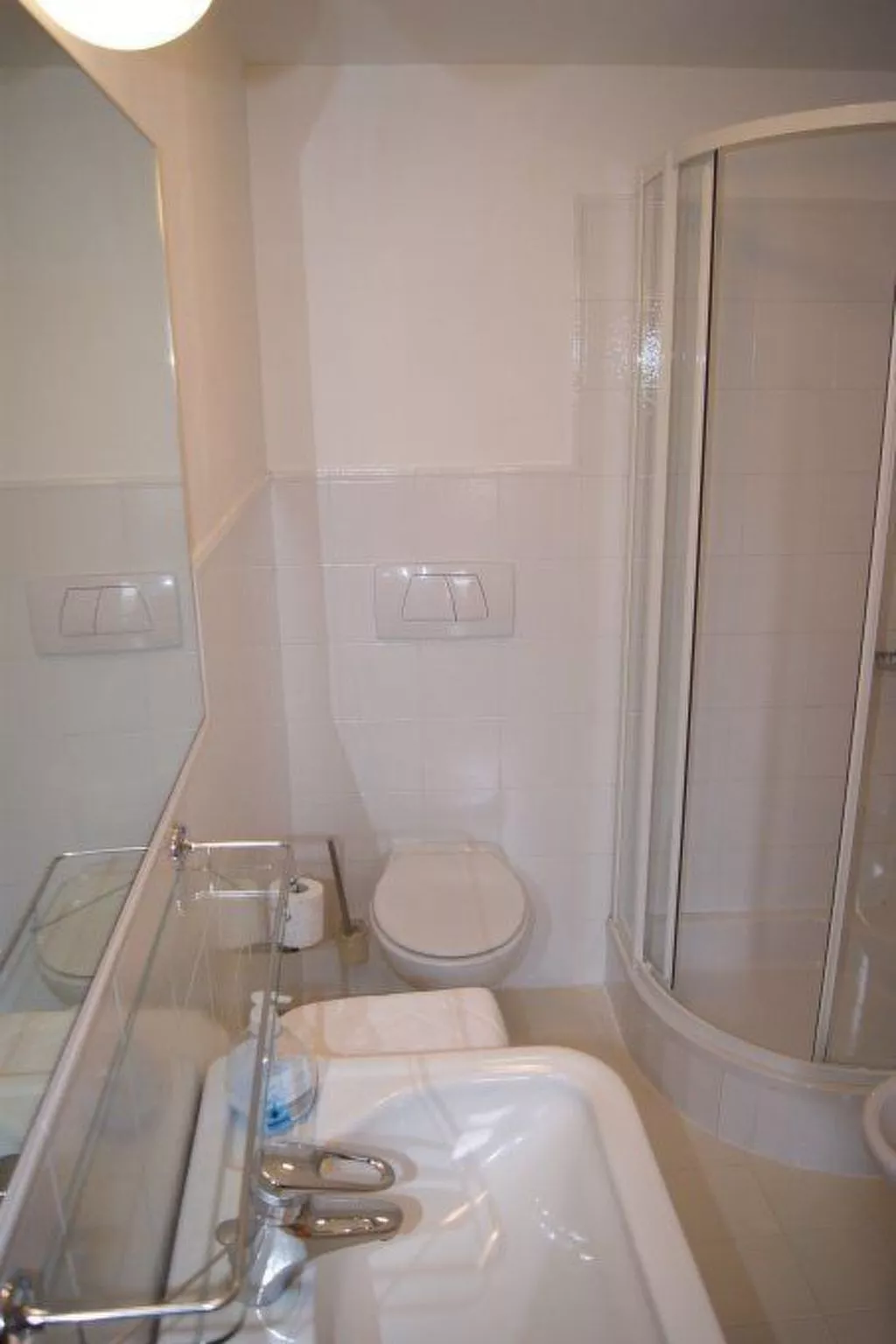 VILLA - LAURIN-Dedans