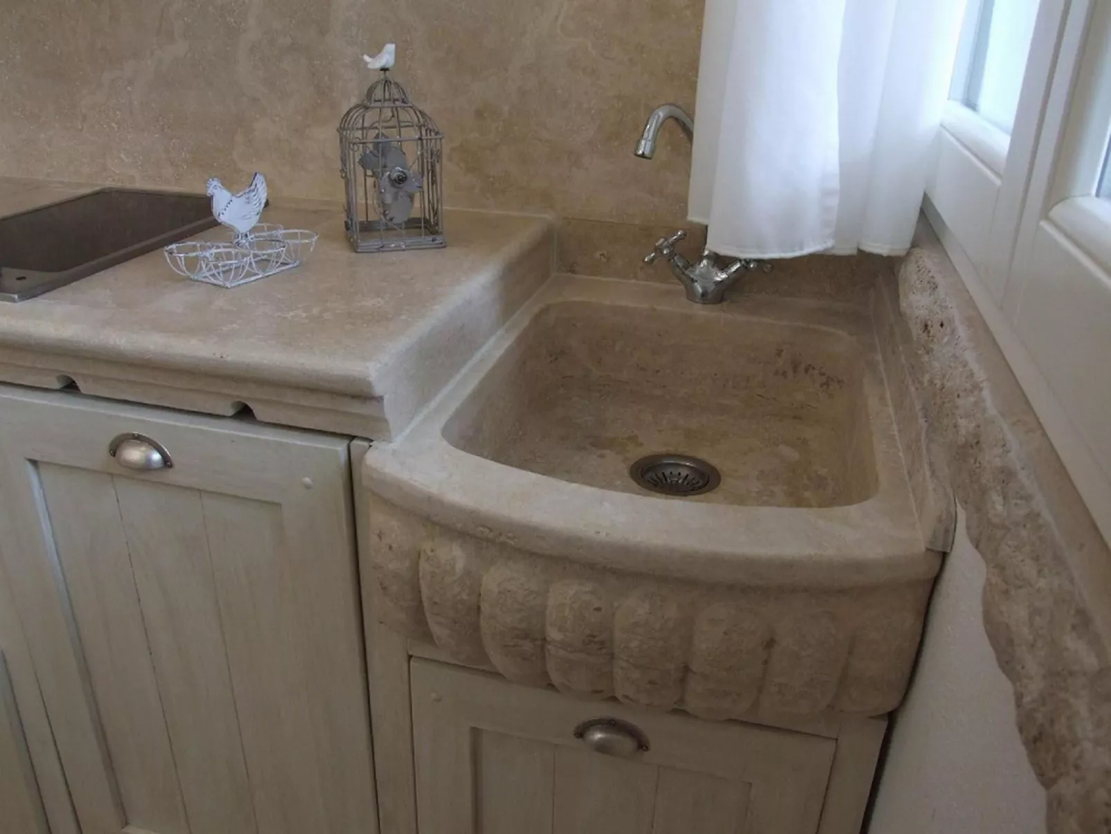 Iris' Wohnung mit Terrasse-Dedans