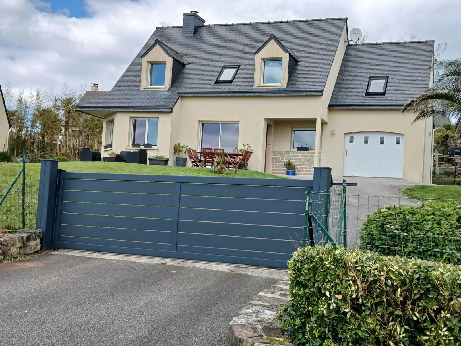 Haus mit Garten und herrlichem Meerblick-Dehors