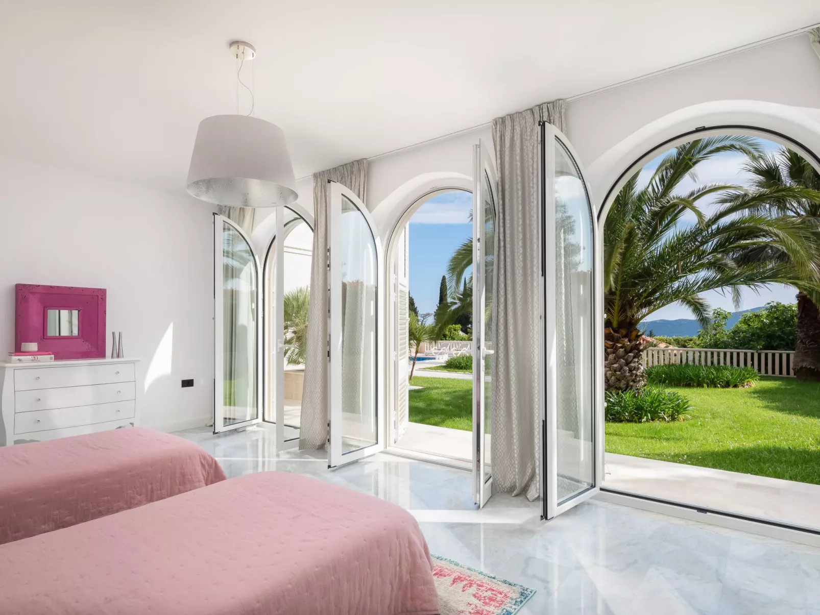 La Villa Dubrovnik-Inside