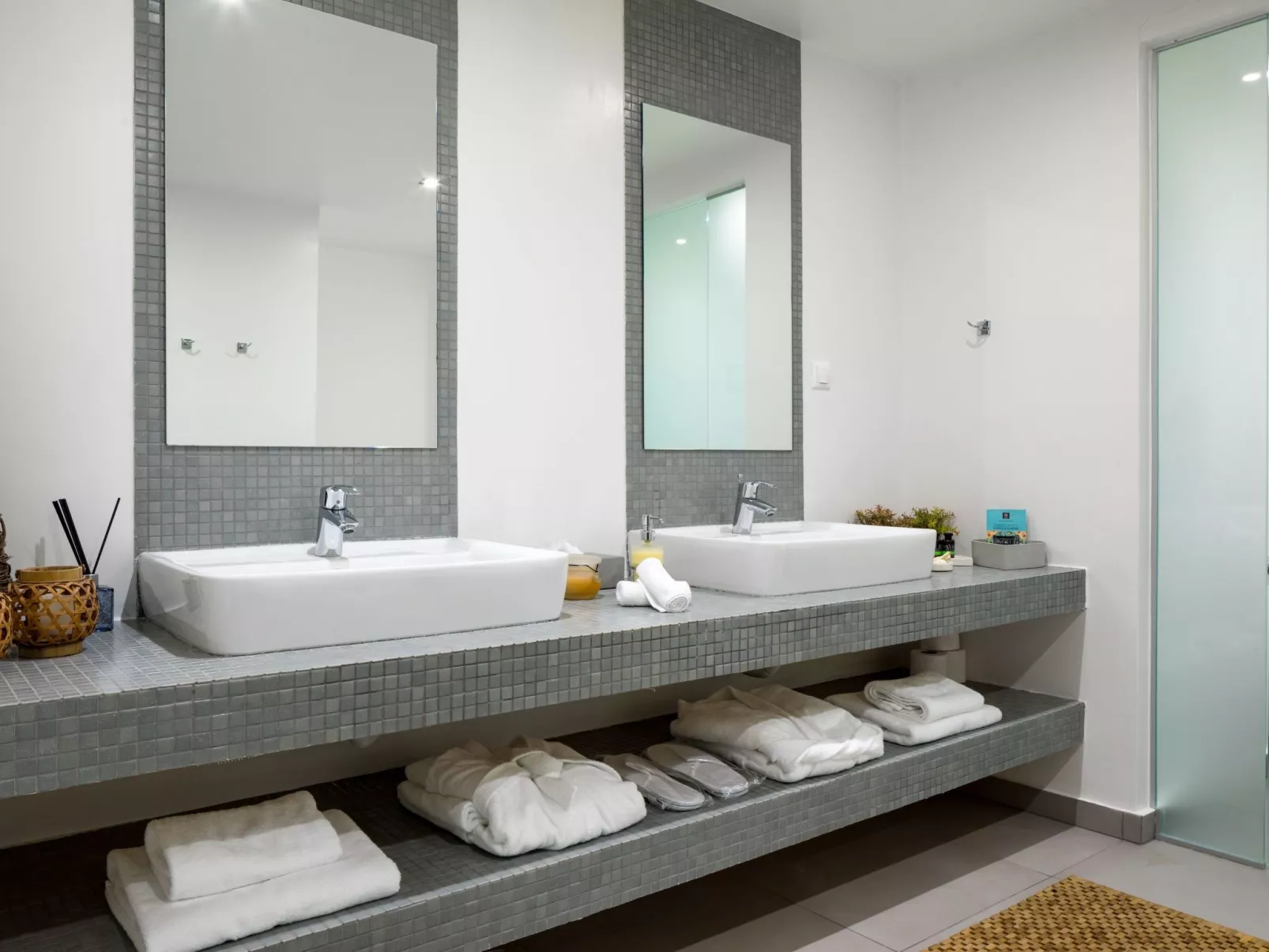 Luxusvilla in Almyrida mit wunderschönem Blick-Image-tags.info