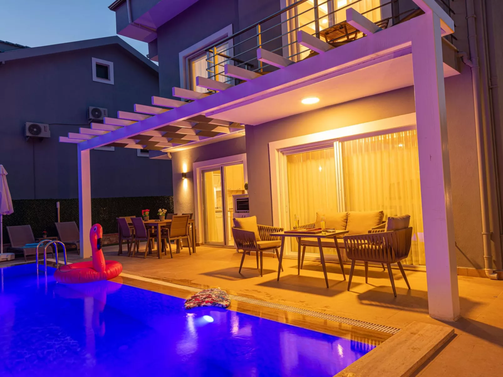 Große für Villa bis zu 9 Personen-Outside