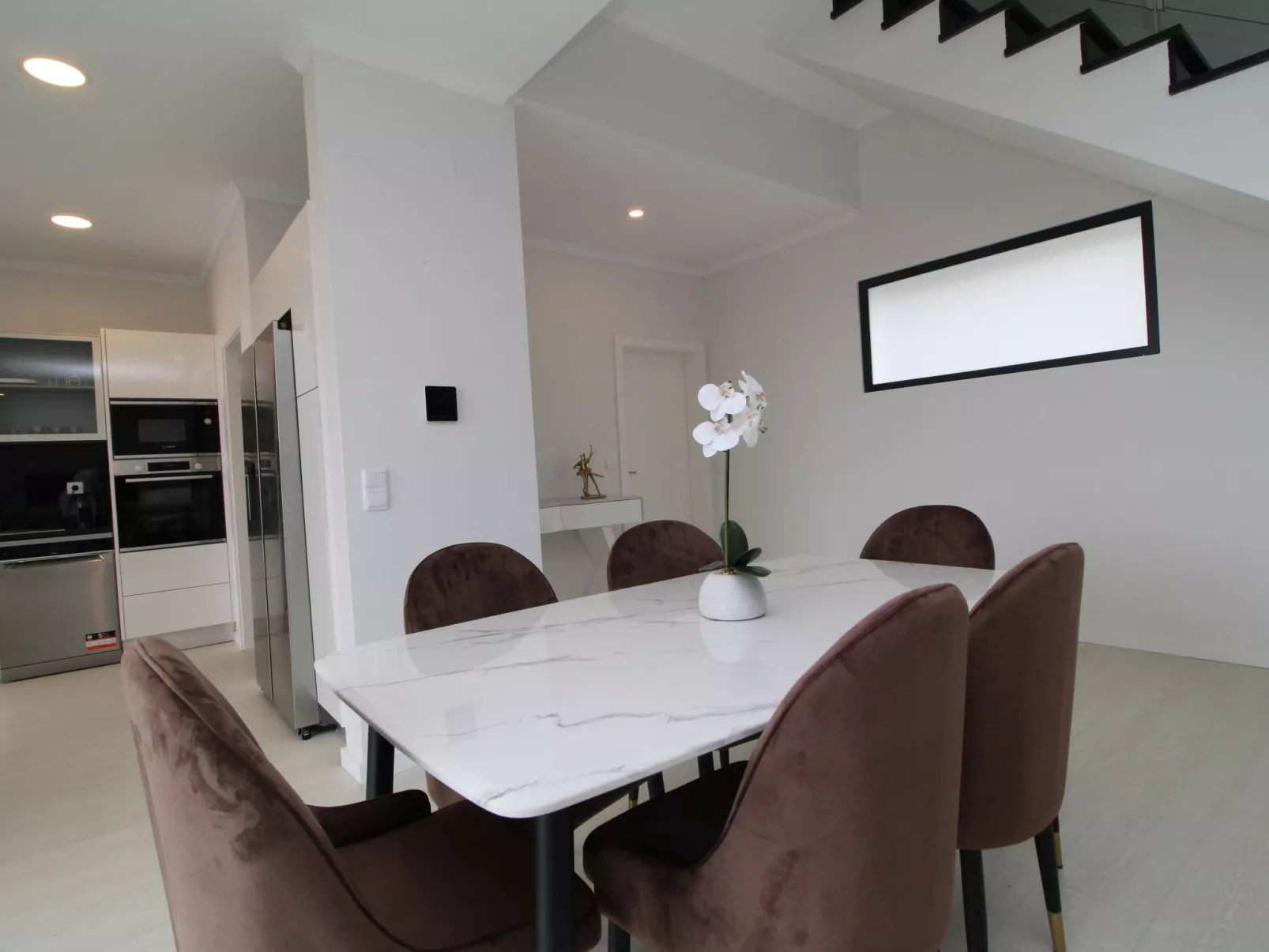 Ferienvilla mit eigenem Pool-Dedans