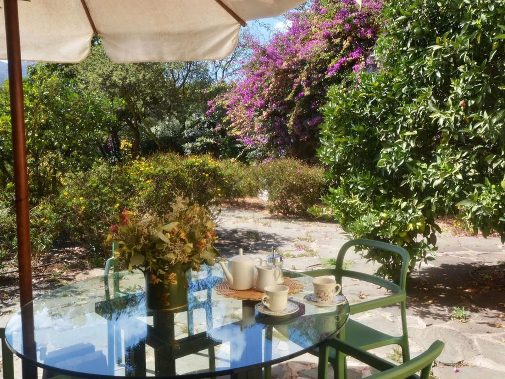 MADROÑAL. M08GC-Outside