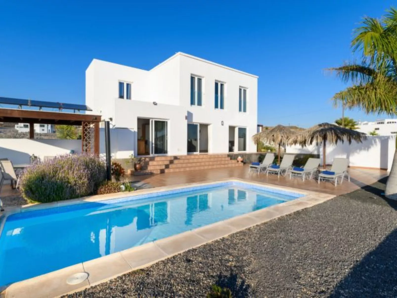 Villa Molinero-Draußen