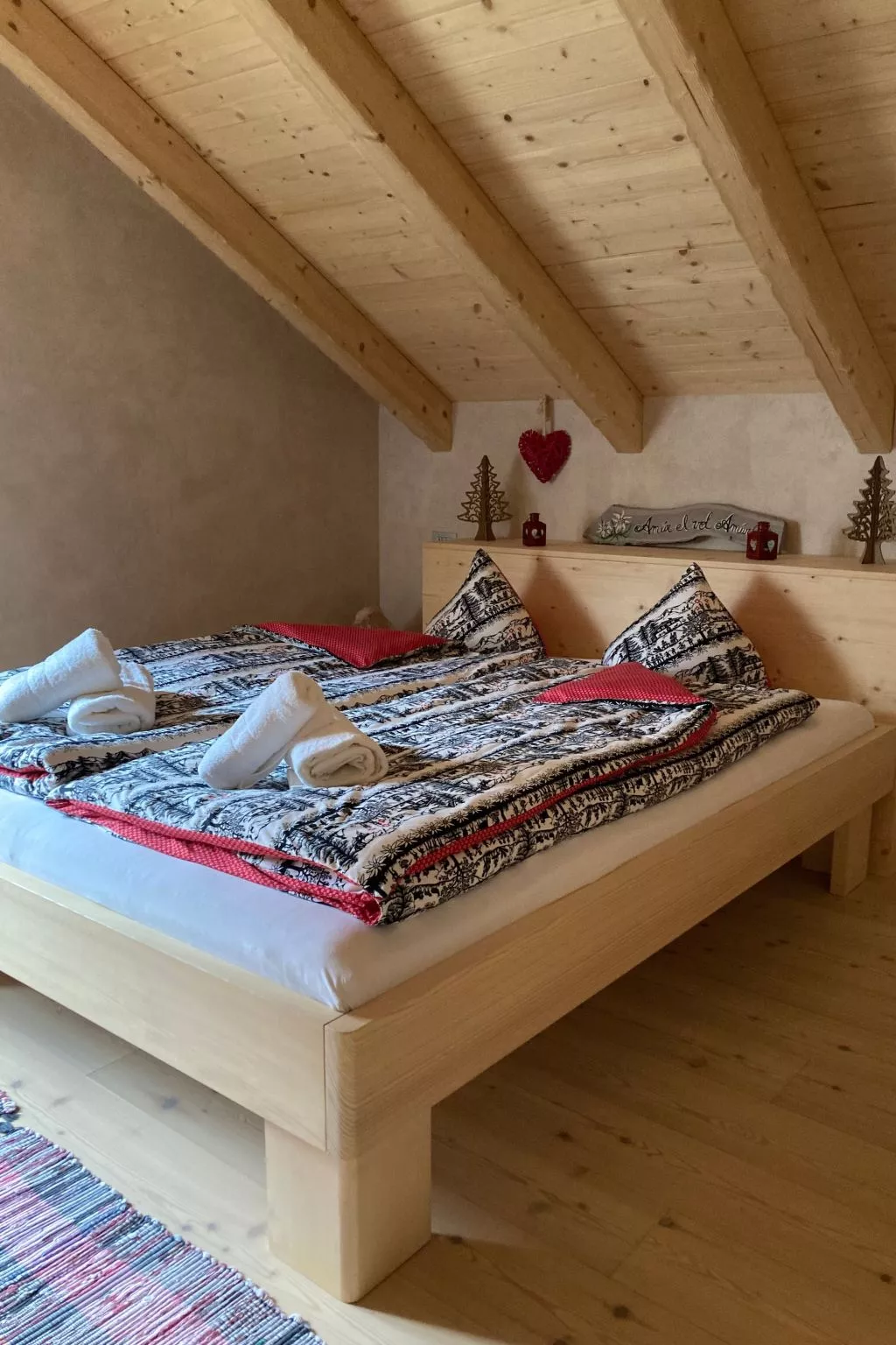 Chalet 'Casa al Pozzo' mit Bergblick-Drinnen