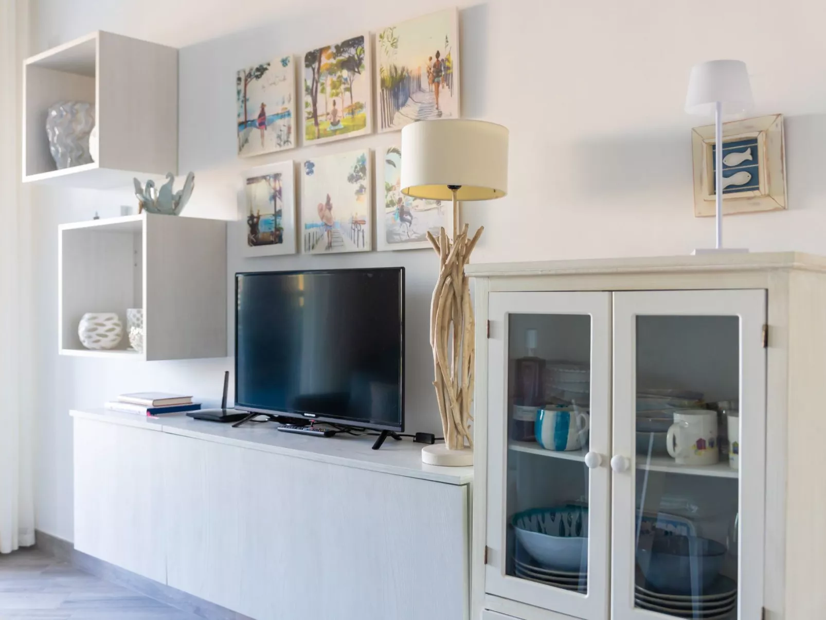 Perla Abernathy - Haus mit Pool und Garten-Inside