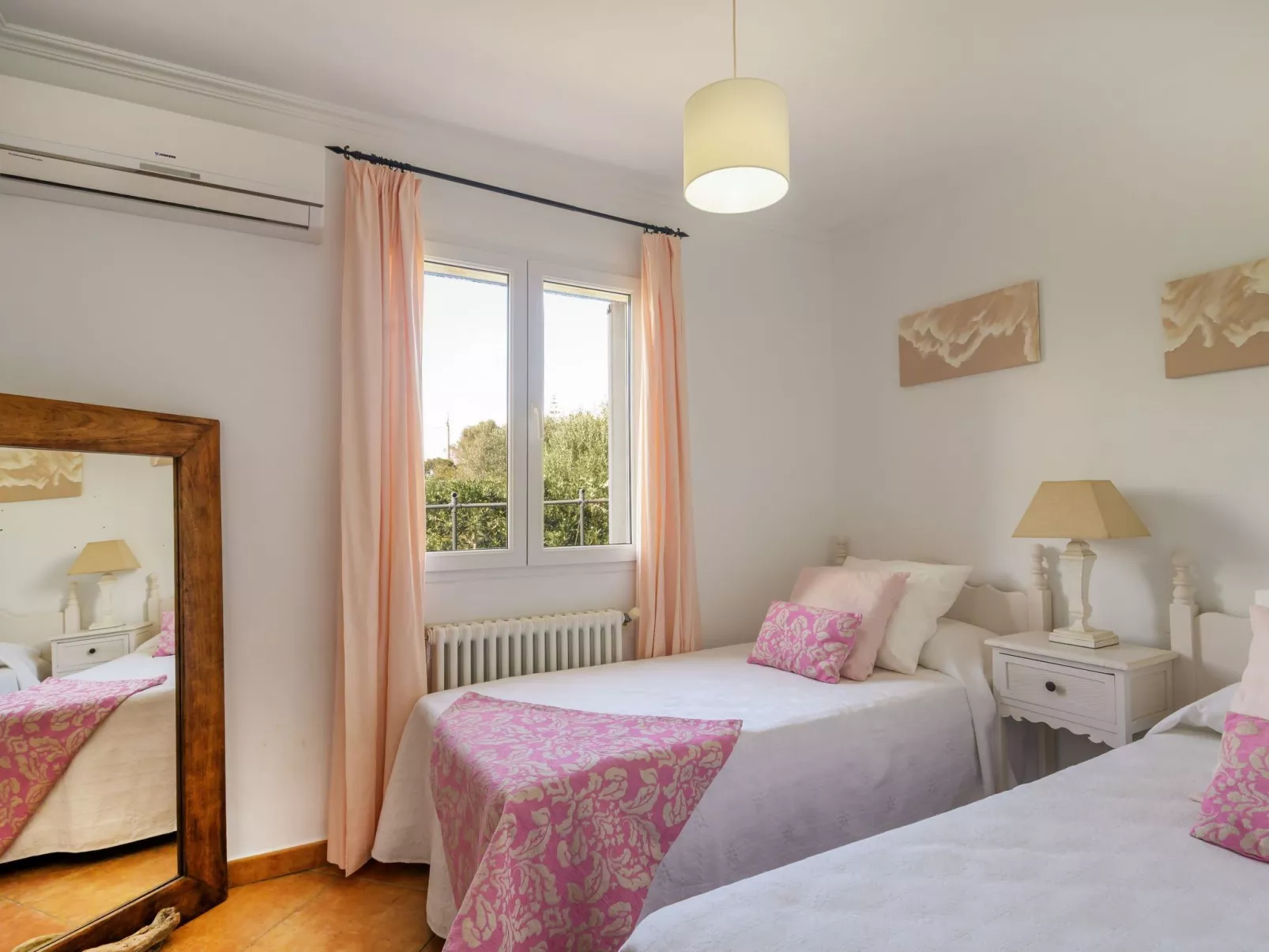 Villa Rafael Menorca-Drinnen