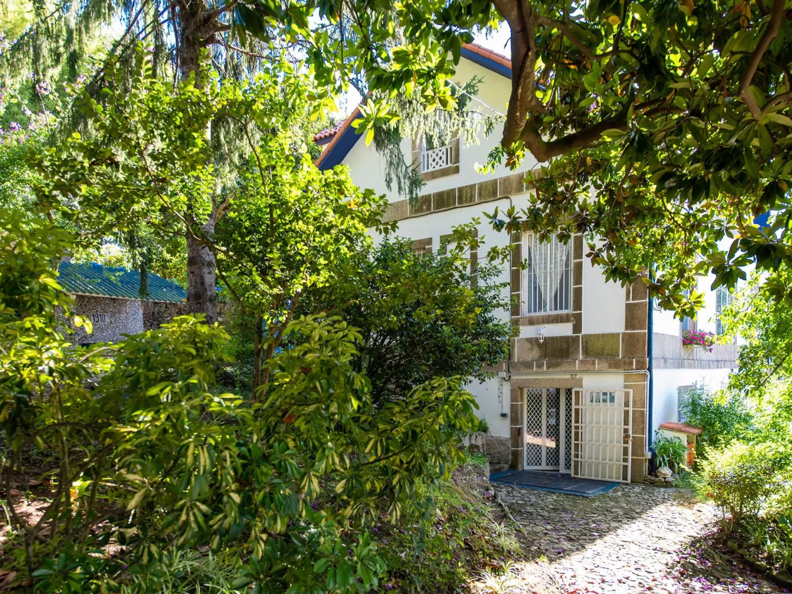 Für 12 Personen und 2 Kinder in Redondela, Costa Verde Spanien (Rías Baixas)-Image-tags.info