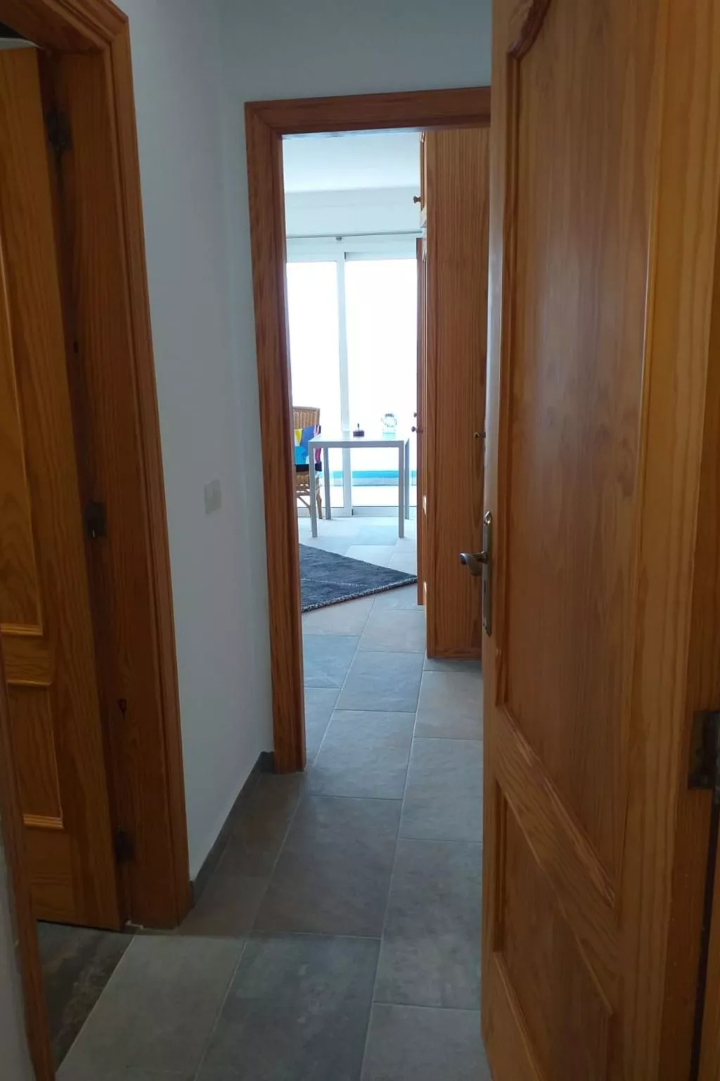 In Mesa Del Mar mit Offenem Balkon-Inside