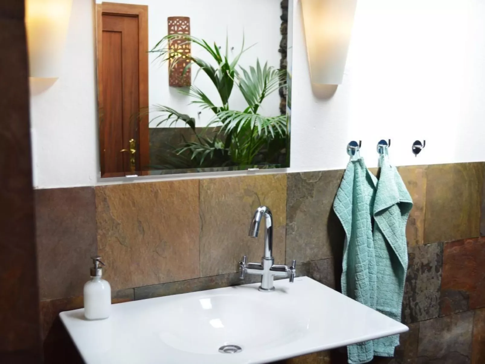 Appartement Casa Hibisco mit schönem Garten-Inside