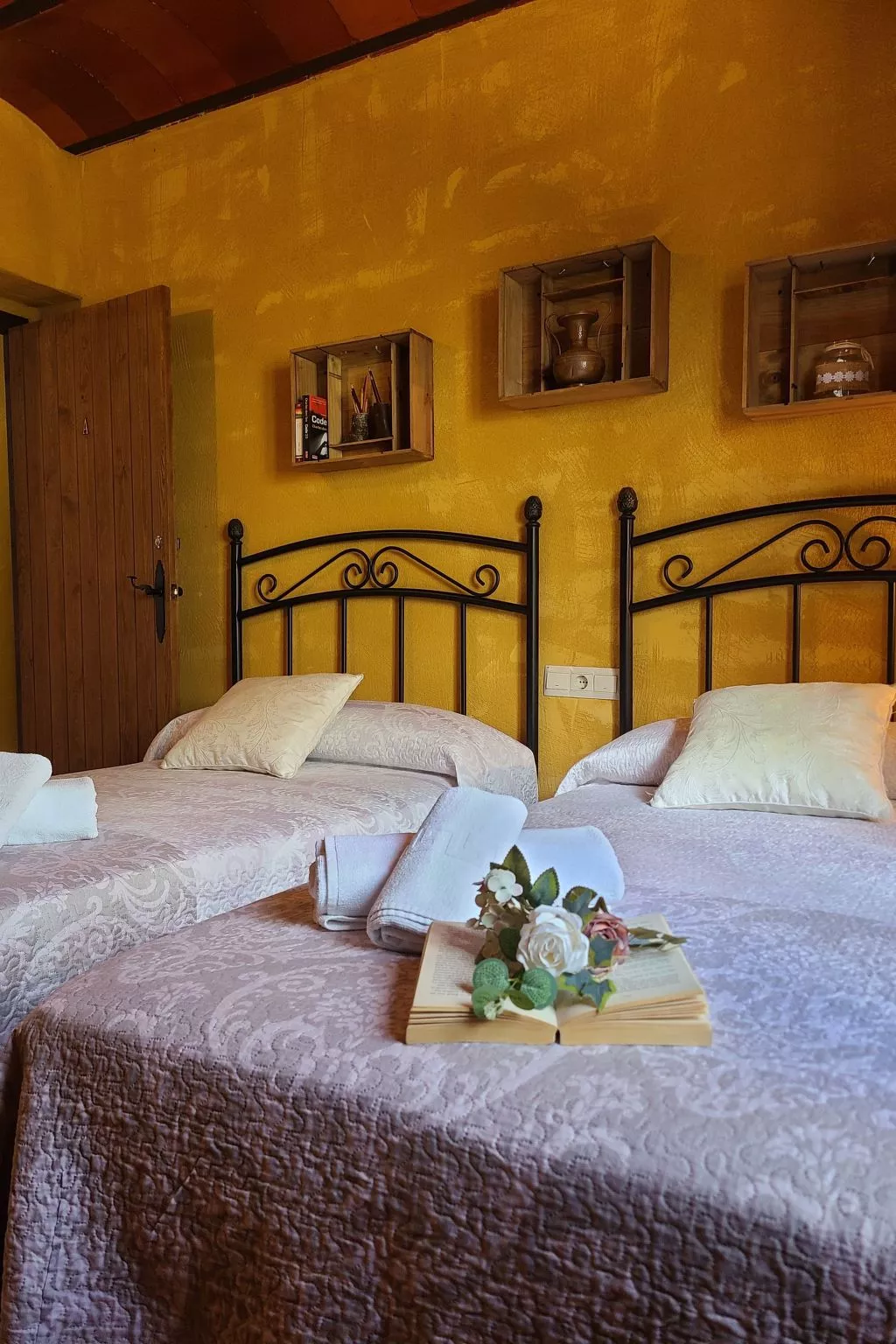 In Algarinejo mit Eigener Terrasse-Drinnen