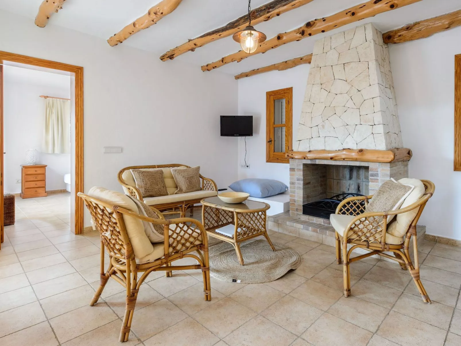 Schöne Villa Belvedere mit 4 Schlafzimmern, 3 Bädern, beheiztem Pool, zwei Whir-Image-tags.info