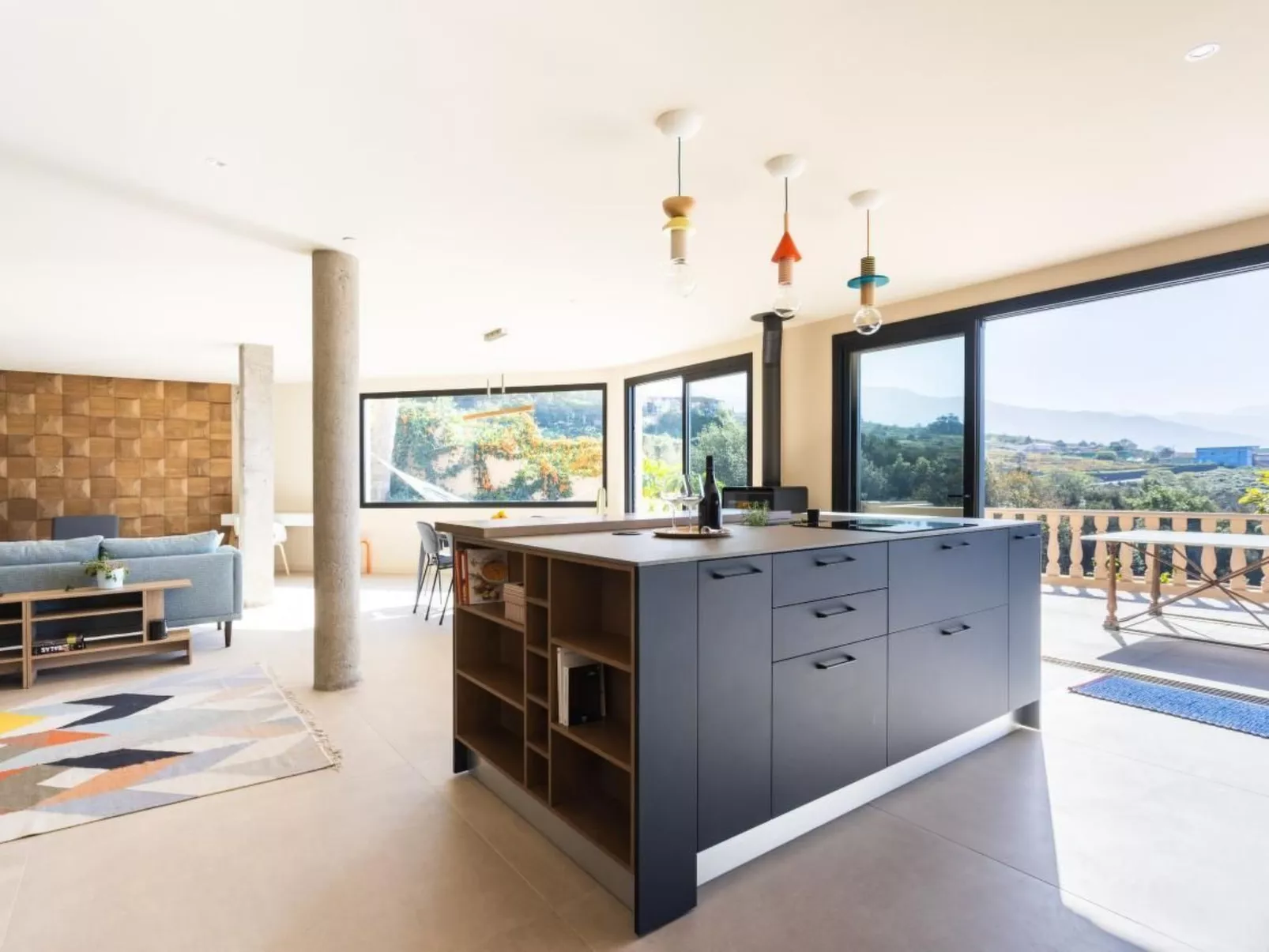 'Chic Escape Villa': Design mit Meerblick-Drinnen