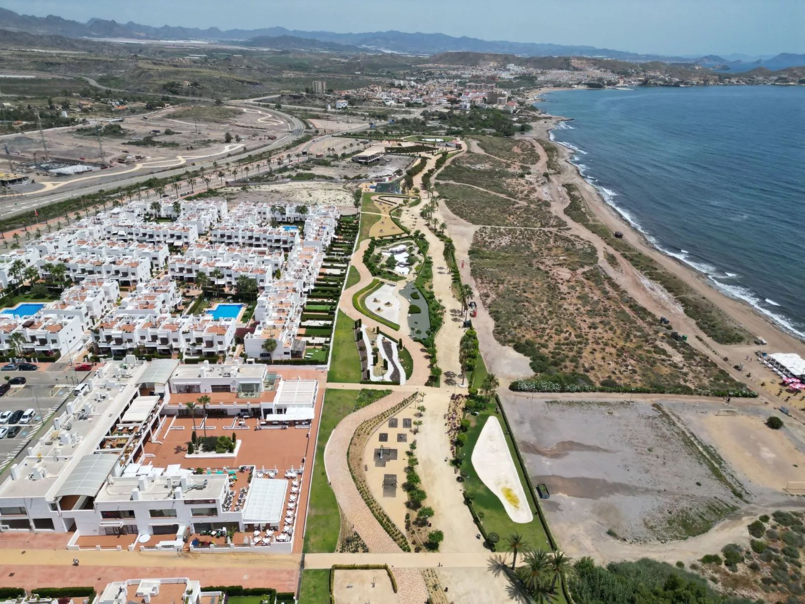 Entspannungs- und Aktivitätsumgebung - E-Ladegerät-Draußen