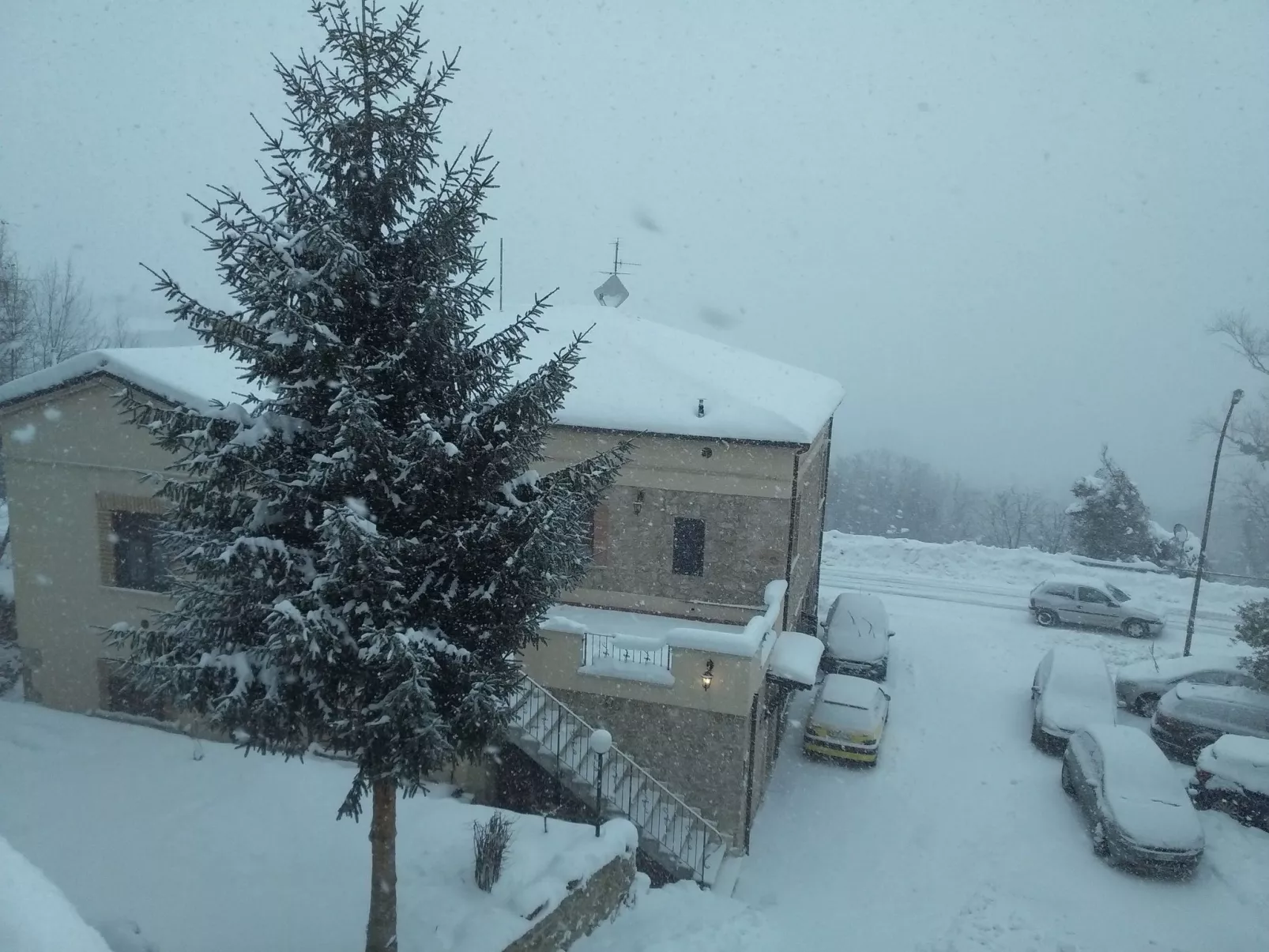 Charmante Wohnung mit Privatparkplatz-Outside