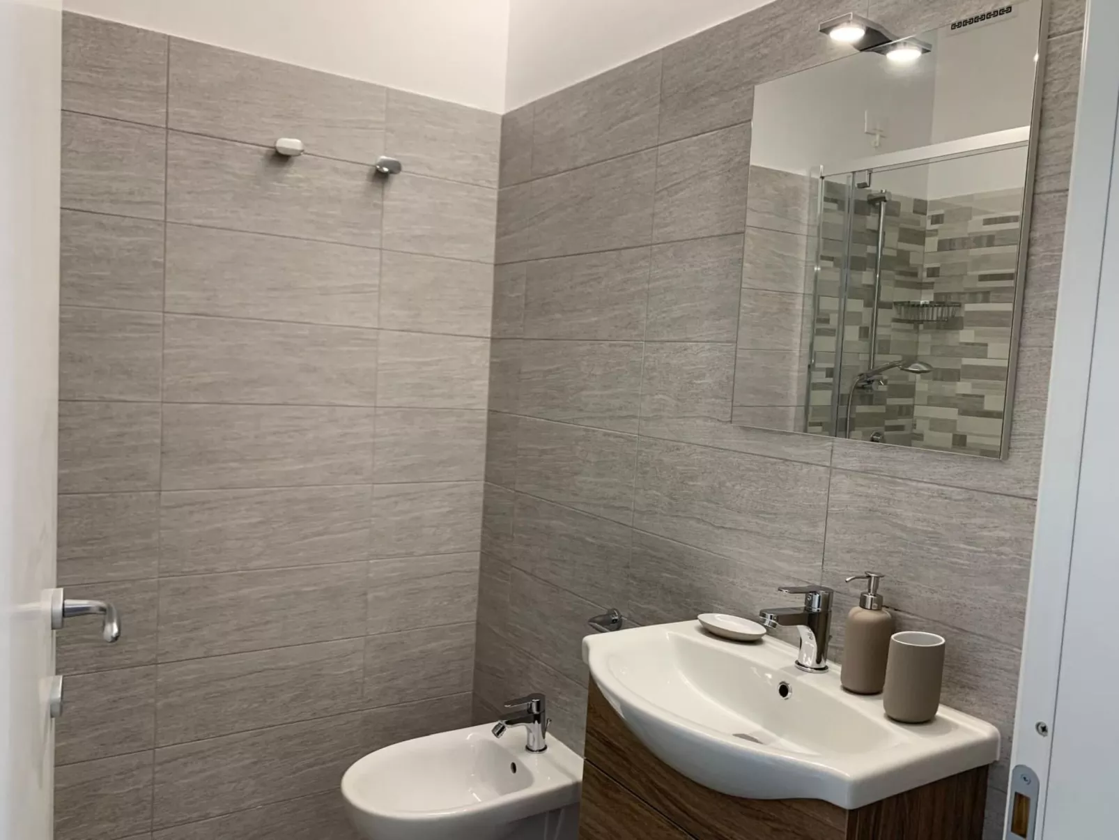 Casa Armonia Studios mit Balkon Sulmona Zentrum-Drinnen