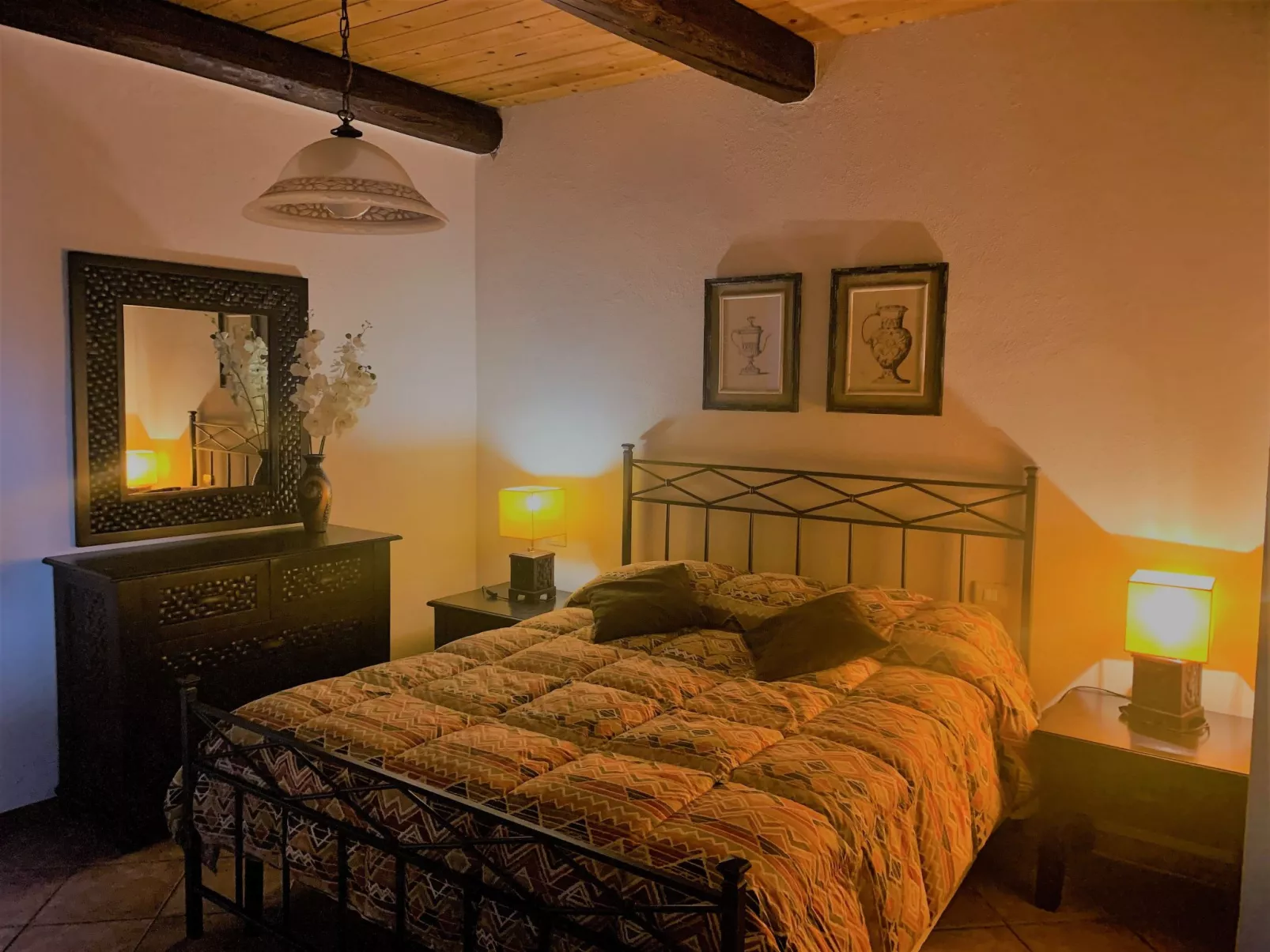 Wohnung in Sanguineto mit privatem Parkplatz-Inside