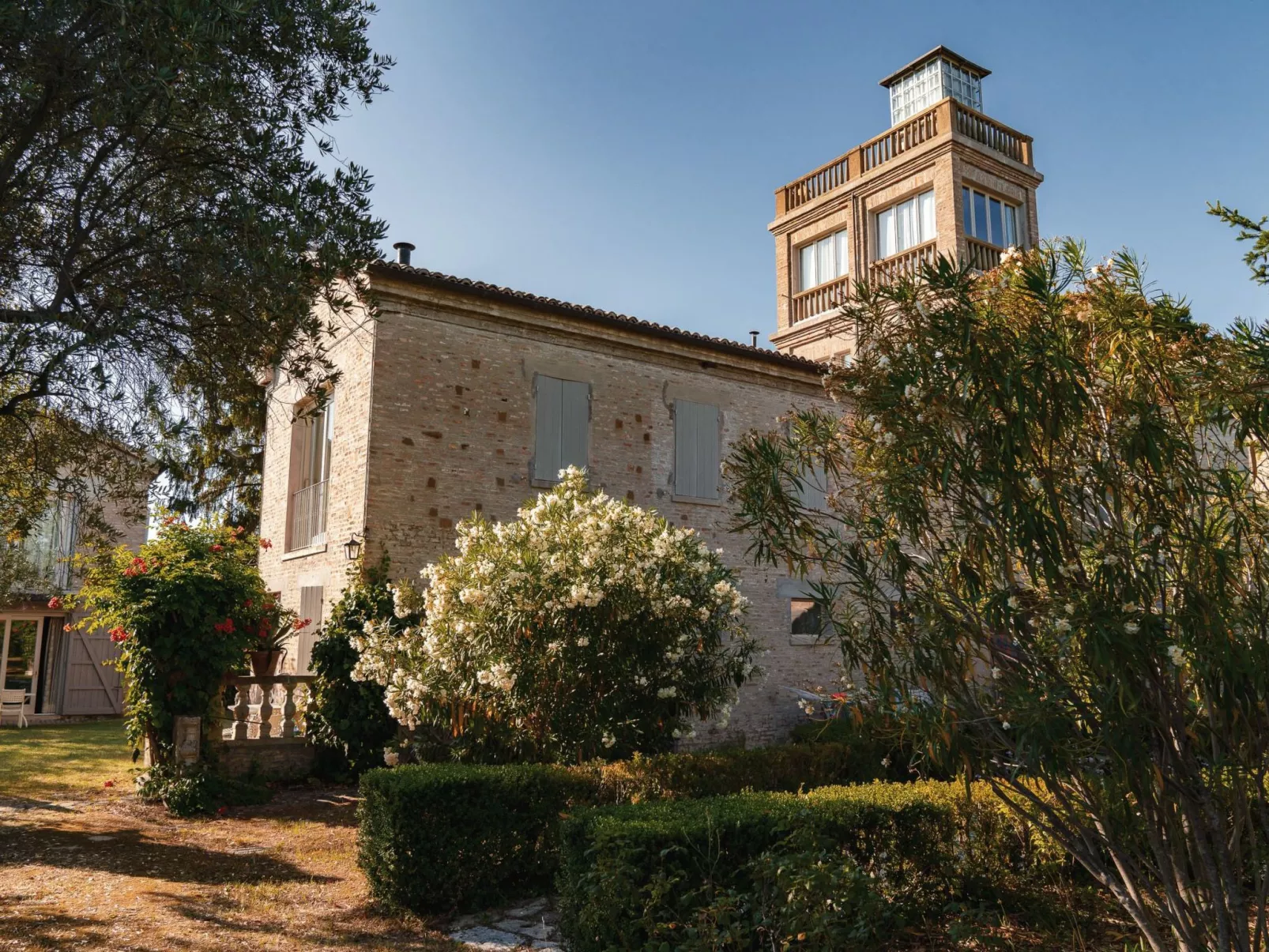 In einem Bauernhaus in den Hügeln, mit Garten und Pool-Outside