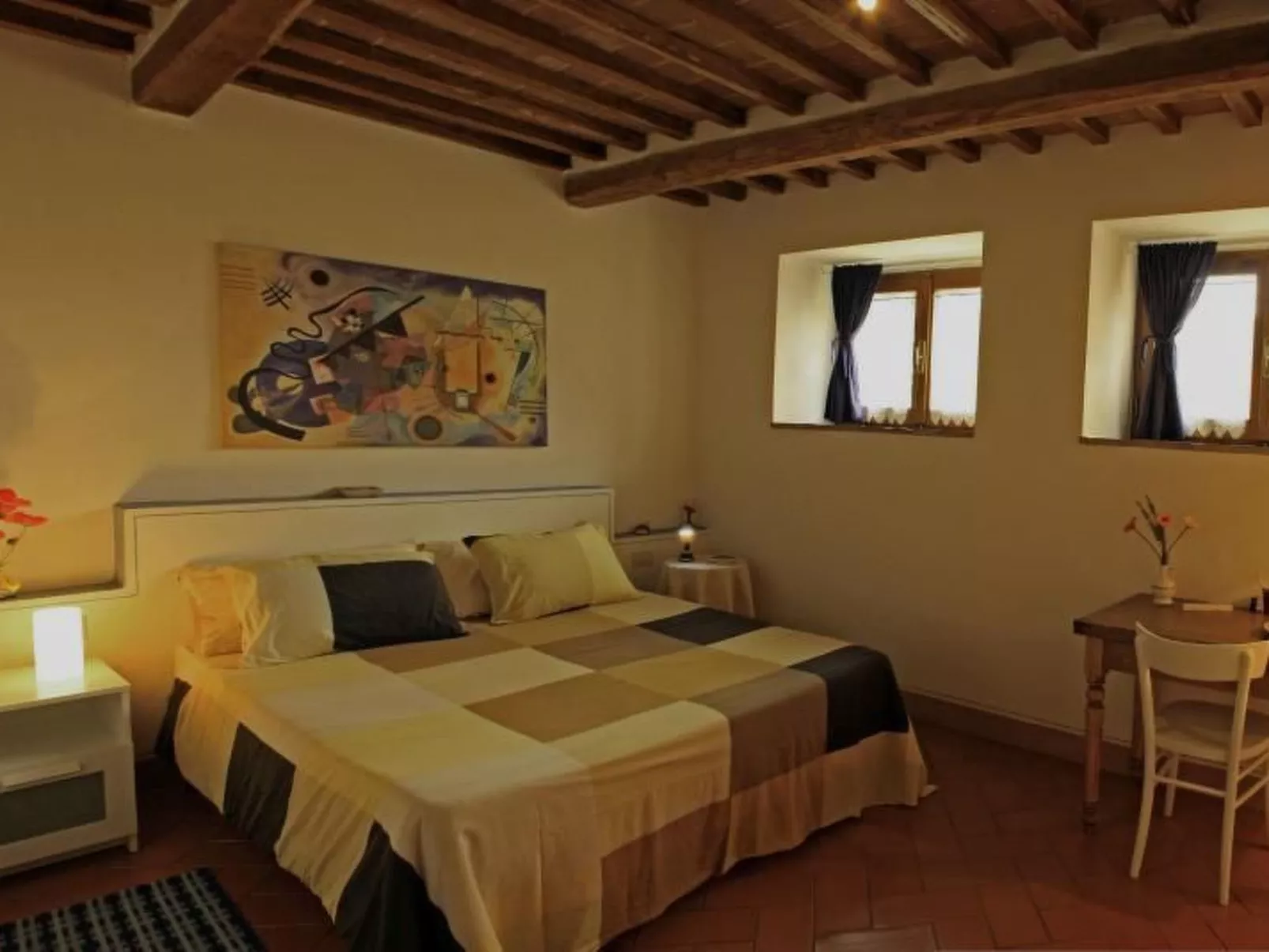 Haus Claudia mit schönem Garten-Drinnen