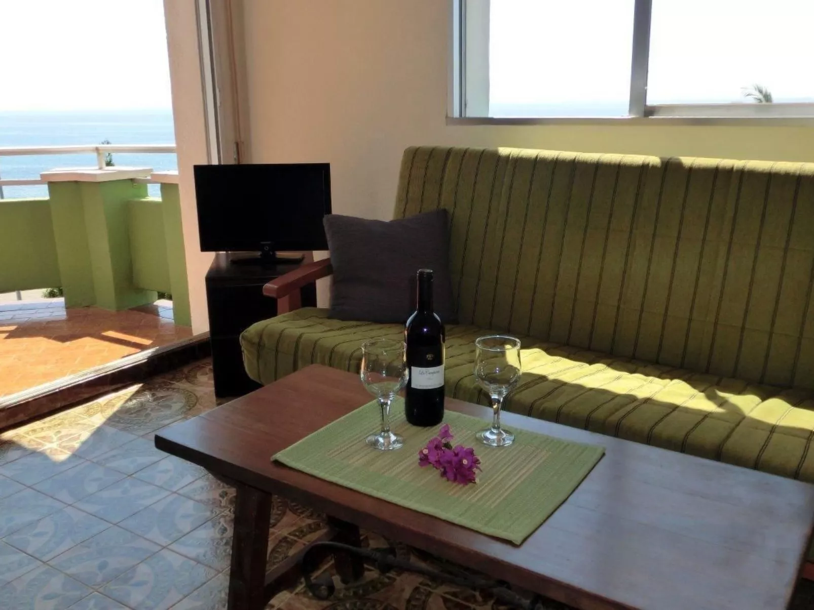 Mit Blick auf das Wasser-Image-tags.info