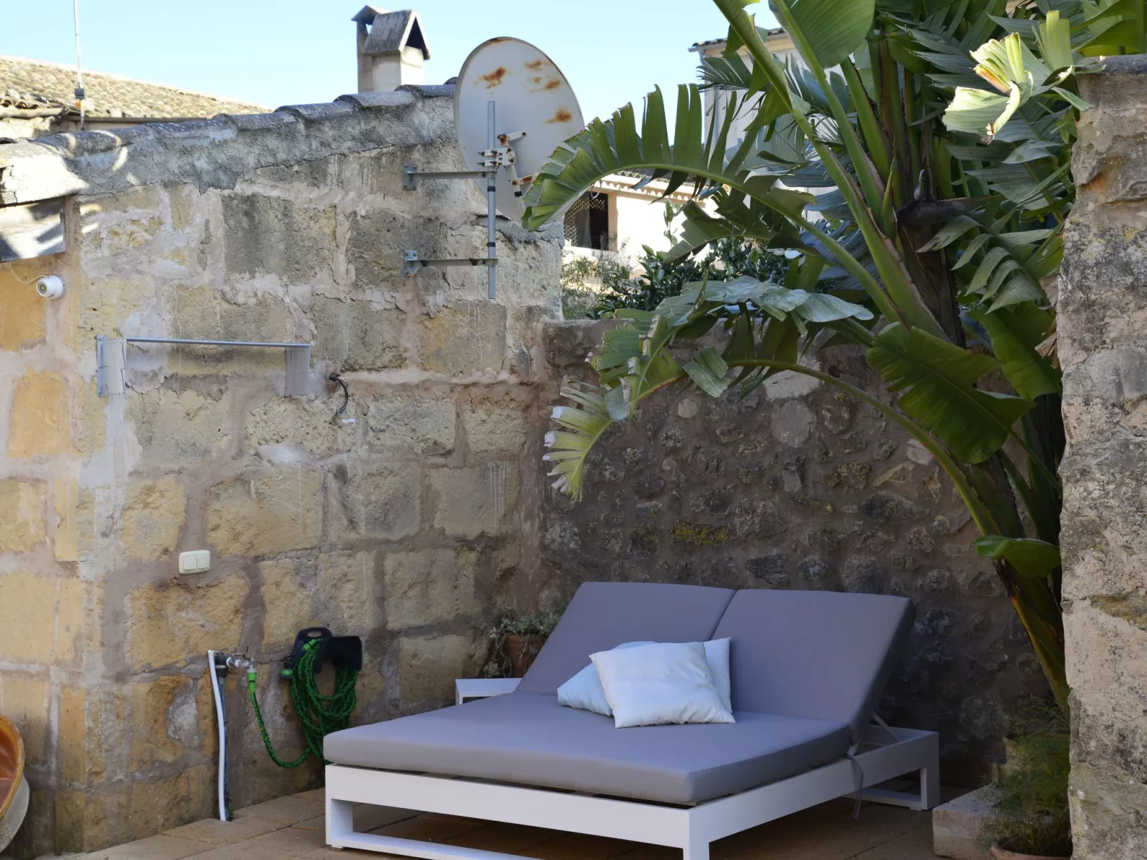 Jedes Ferienhaus mit Garten und Schwimmbad-Drinnen