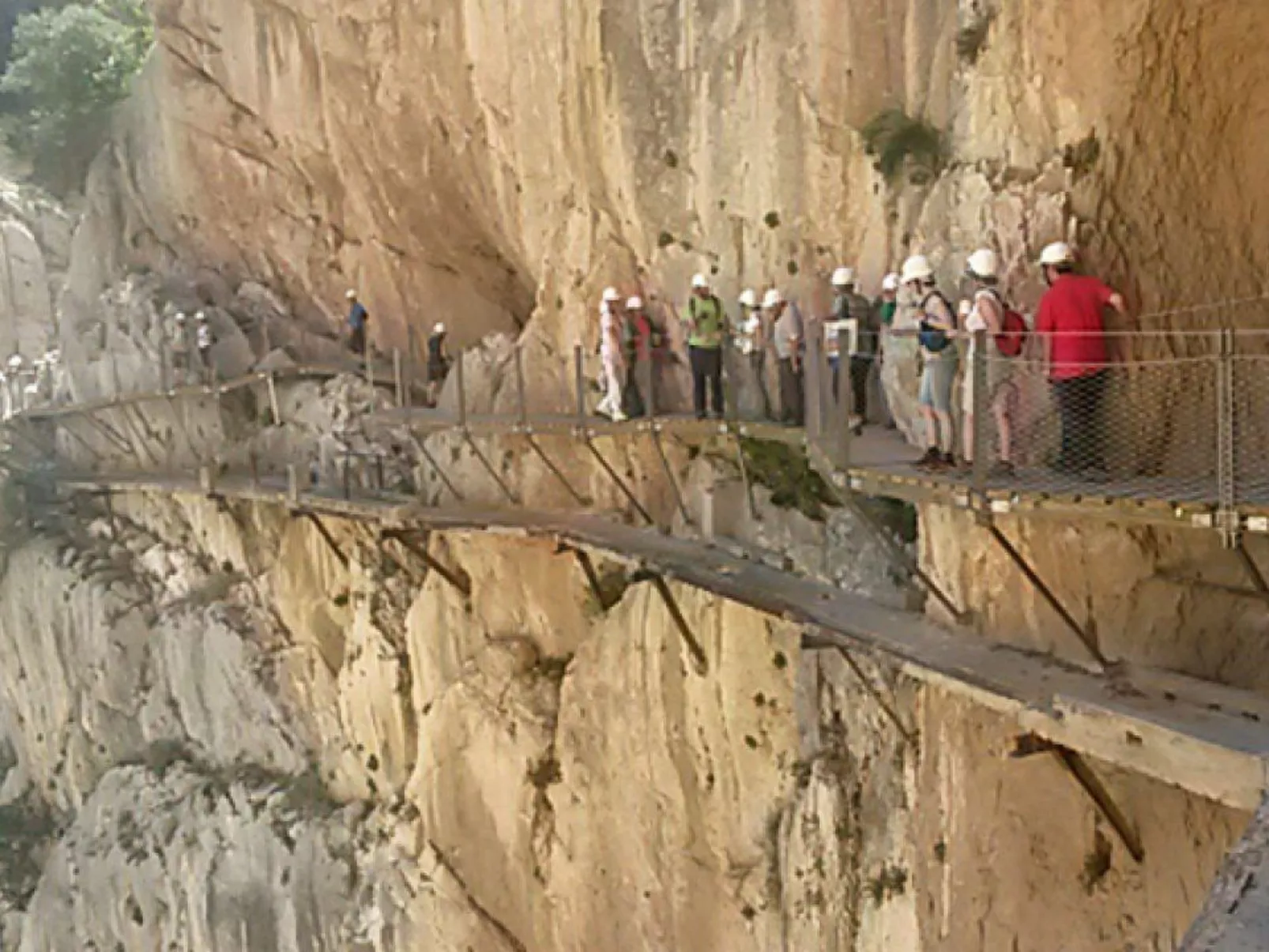 Ganzes Haus in Comares mit abschließbarem Parkplatz-Image-tags.info