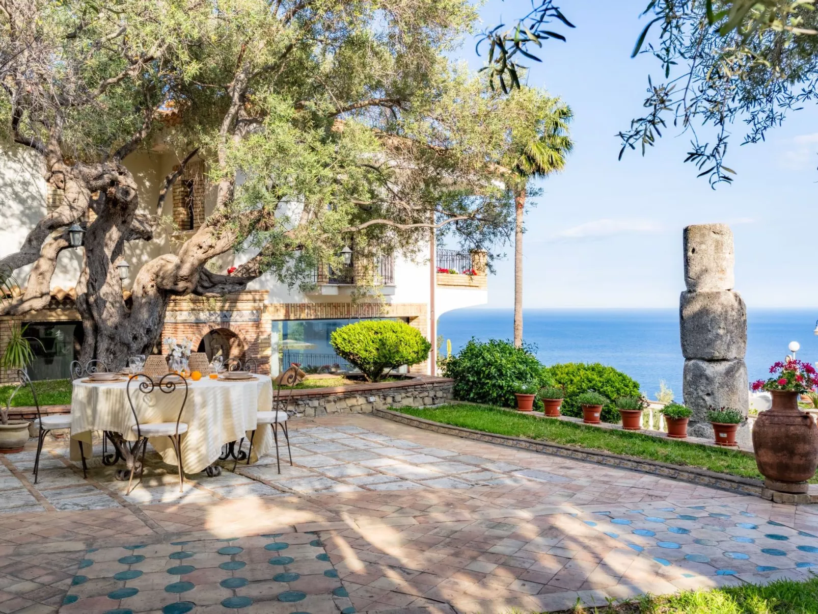 Villa Finù - Panoramavilla mit Pool-Image-tags.info