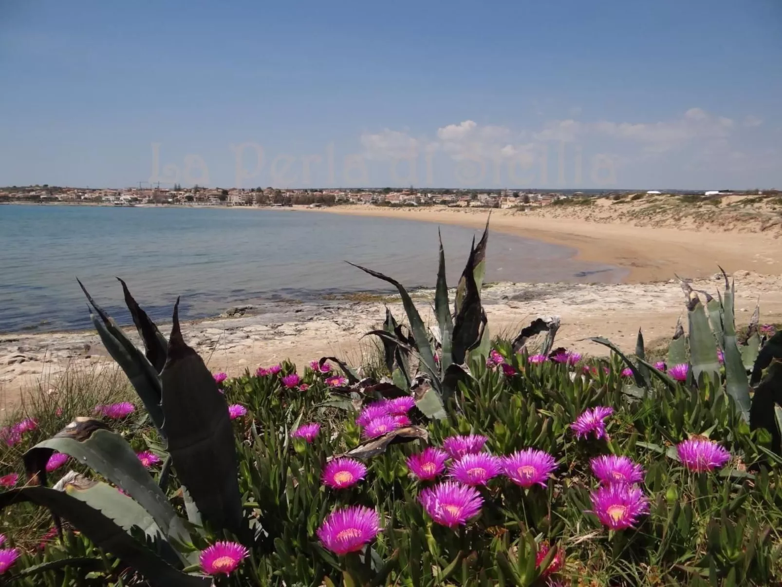 Schöner zentraler Bungalow direkt am Sandstrand auf Sizilien-Dehors