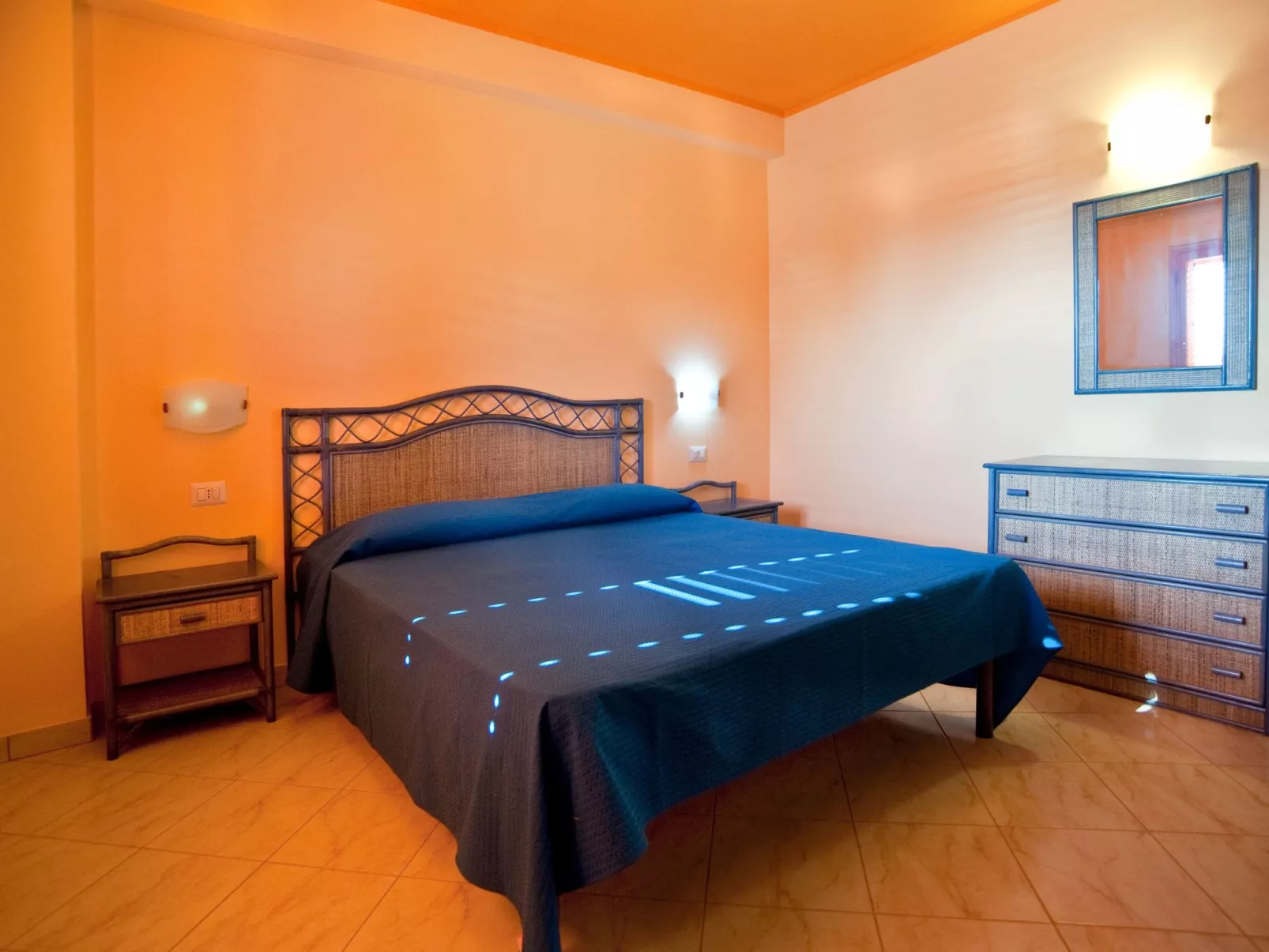 Komfortwohnung mit Garten - 70 m vom Meer entfernt-Inside