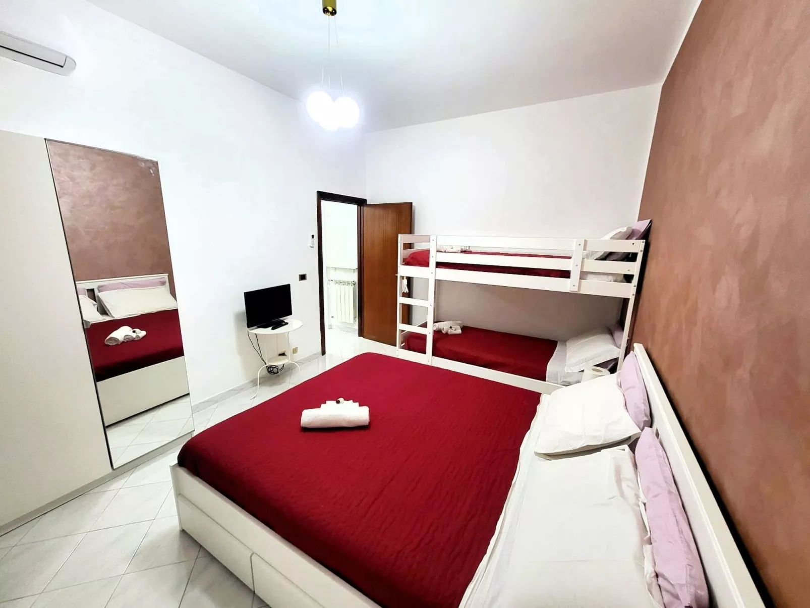 'Rhome Sweet Rhome-Image-tags.info