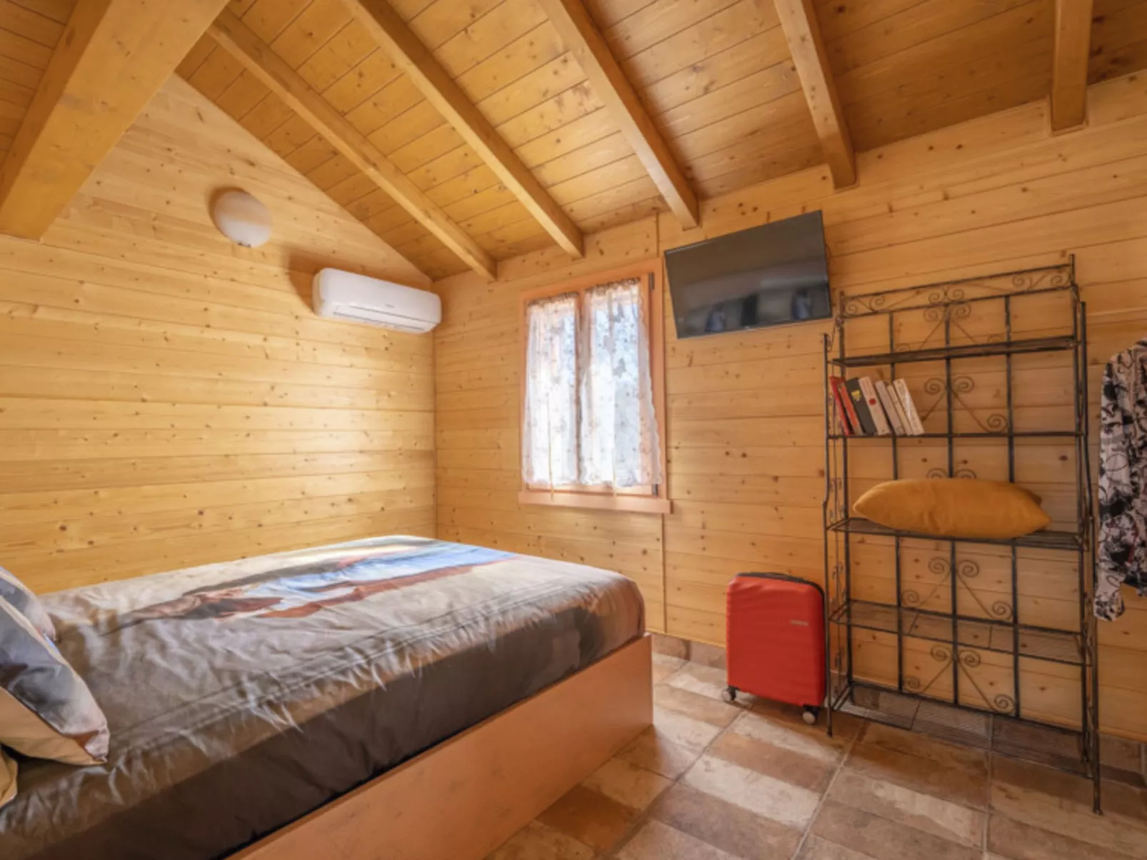 'Vindemia la salmon-Inside