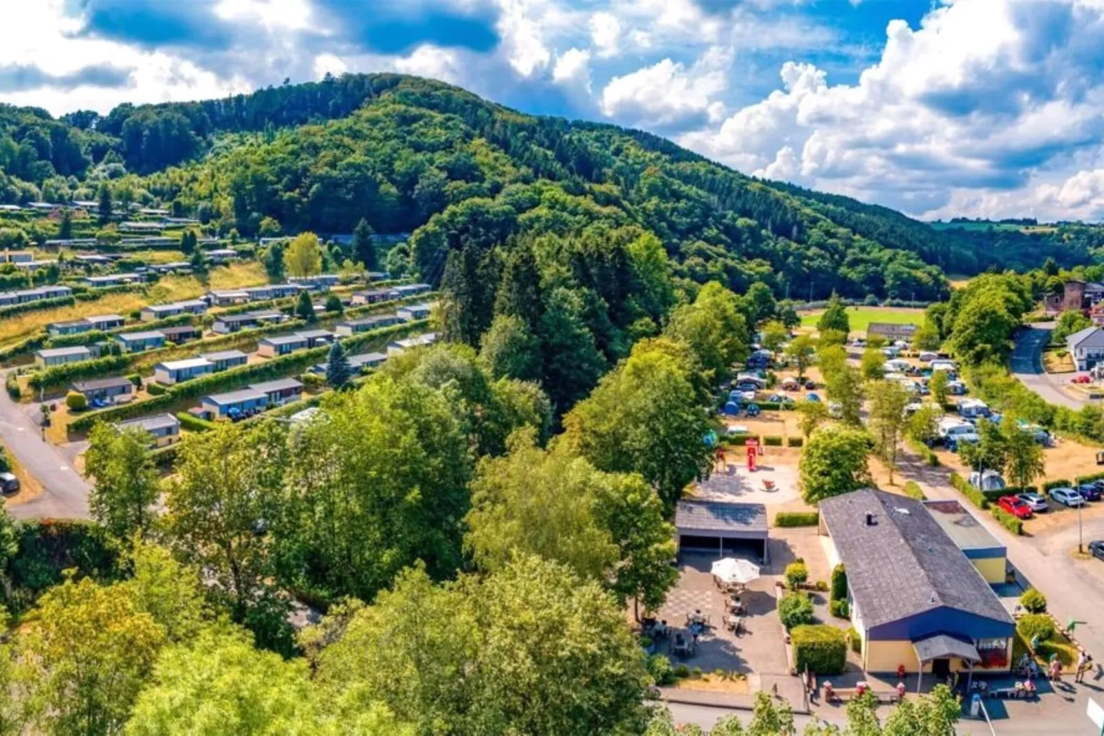 Bungalow Luxus Typ B Campingpark Eifel-Gebiete Sommer 1 km