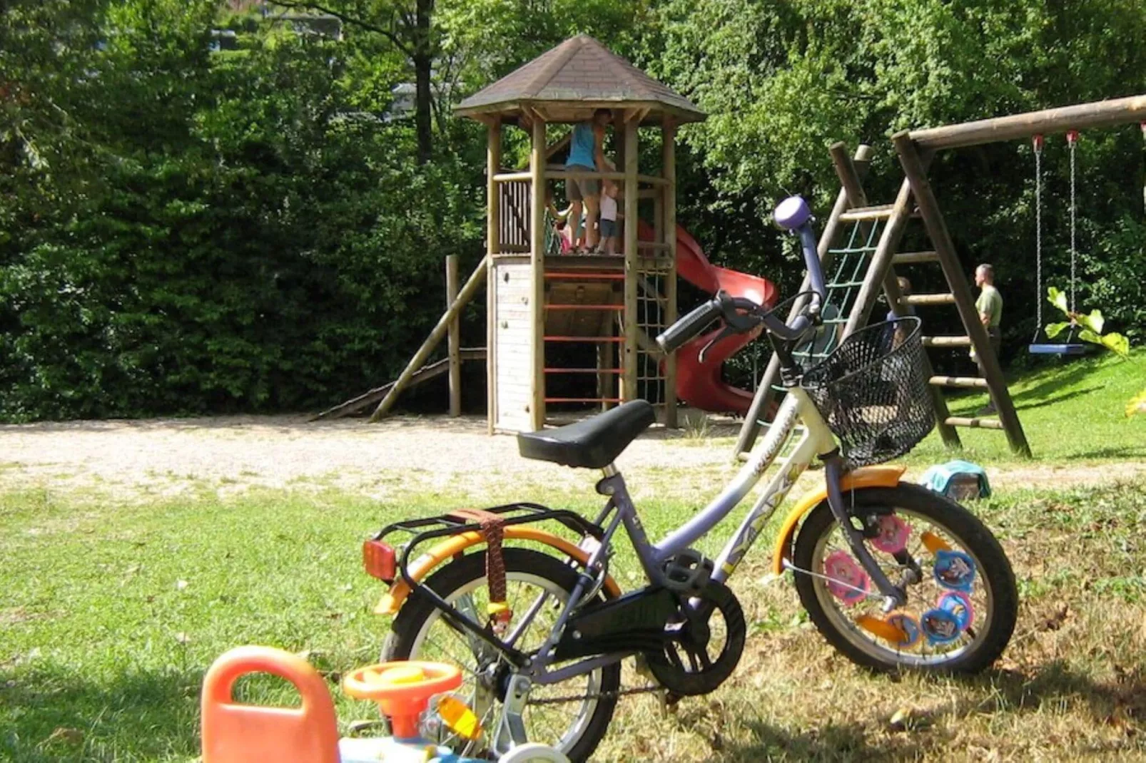 Bungalow Luxus Typ B Campingpark Eifel-Gärten Sommer