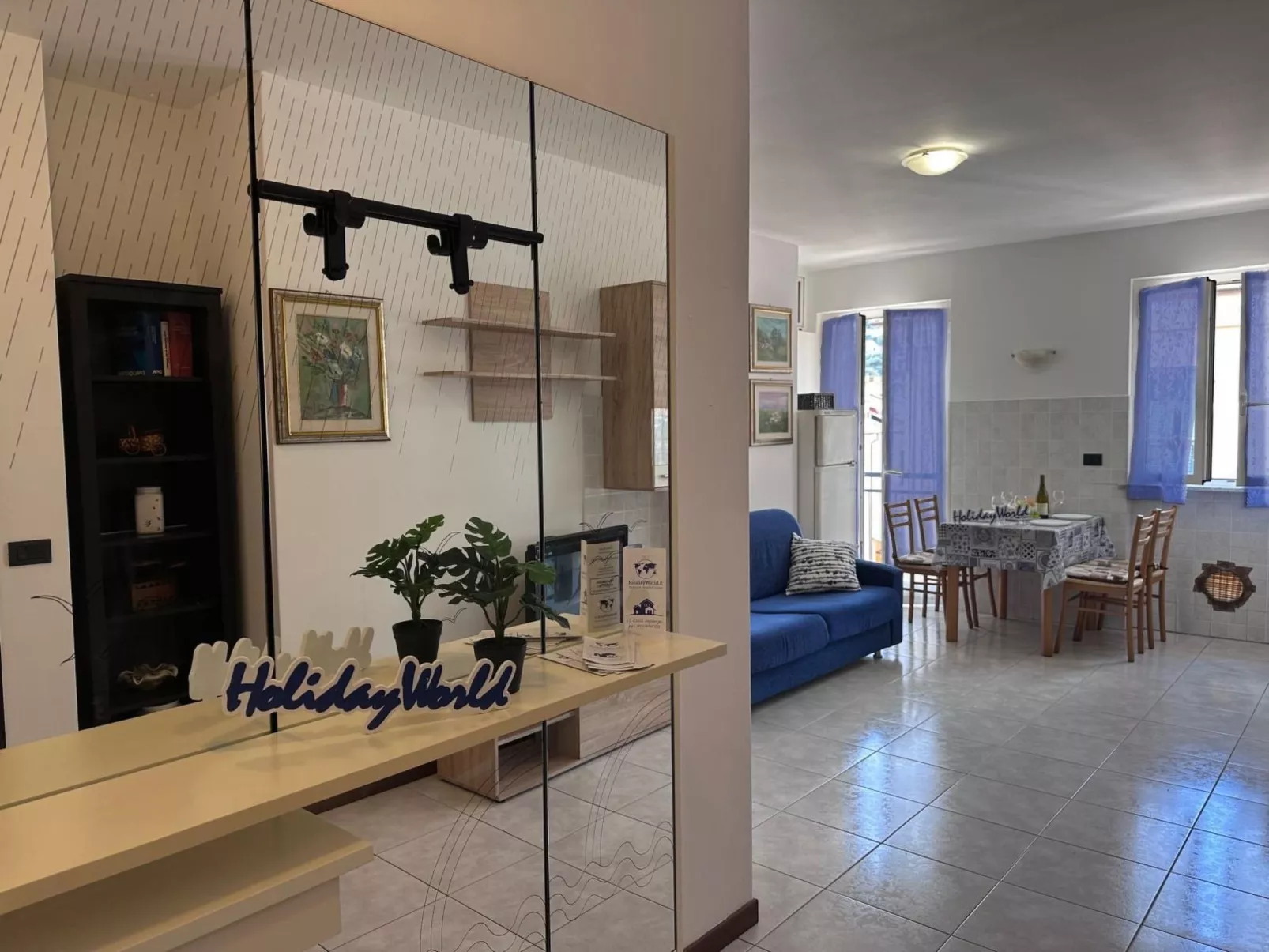 AMare Blu von Holiday World-Drinnen