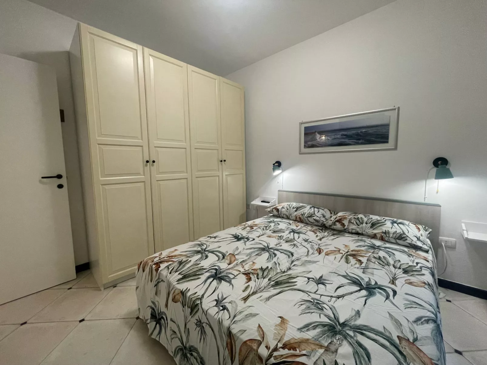 Mari Sole House by Holiday World-Inside