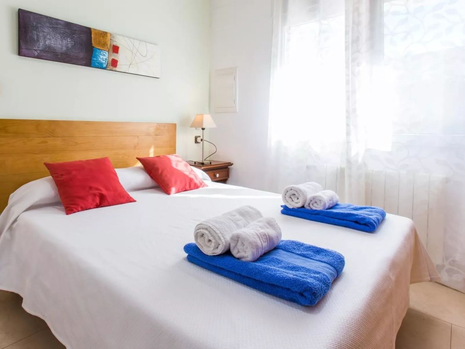 Haus mit privatem Pool, Garten und privatem Parkplatz-Inside