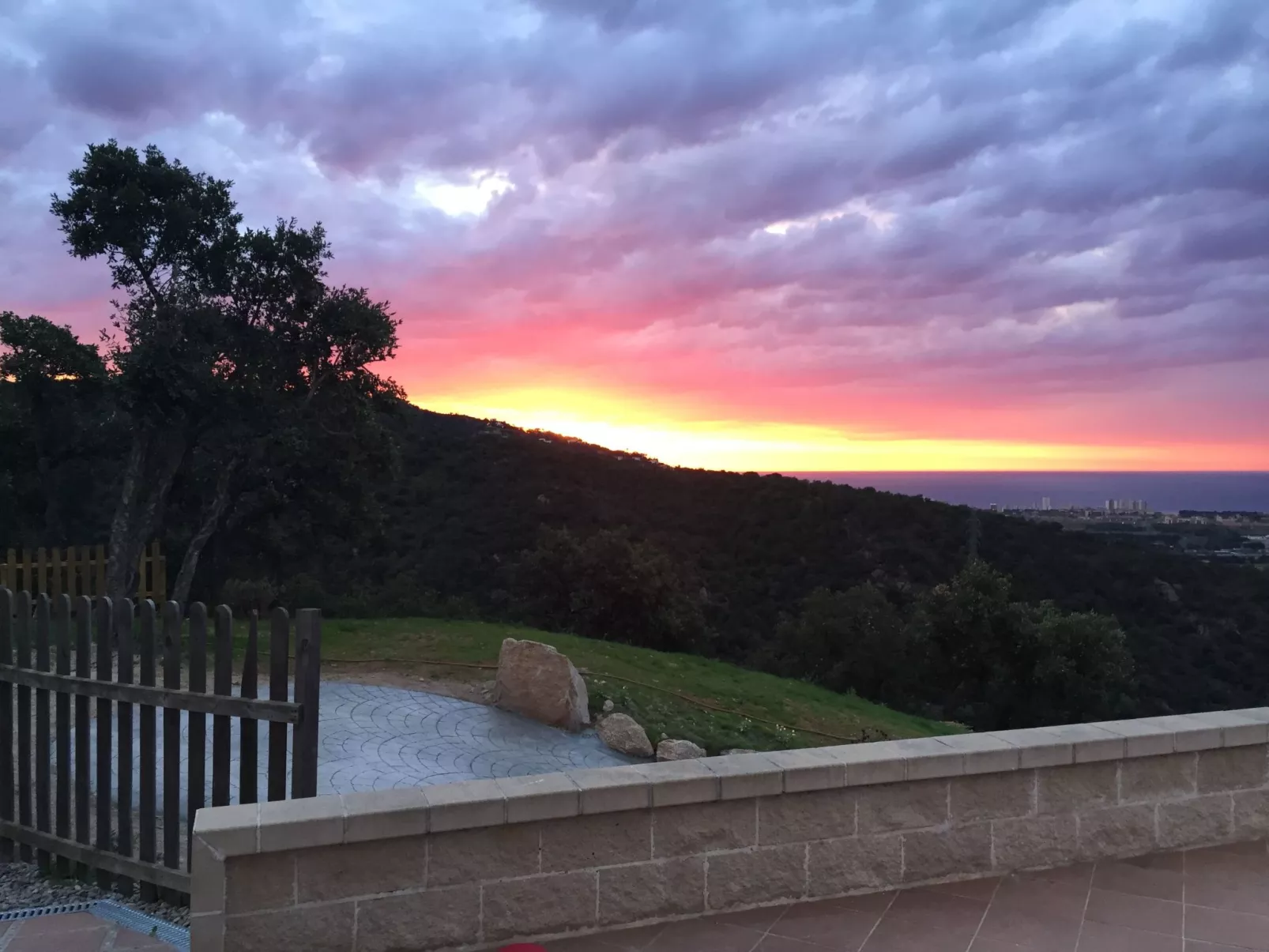 Gemütliches Ferienhaus mit Pool und Meerblick-Dehors
