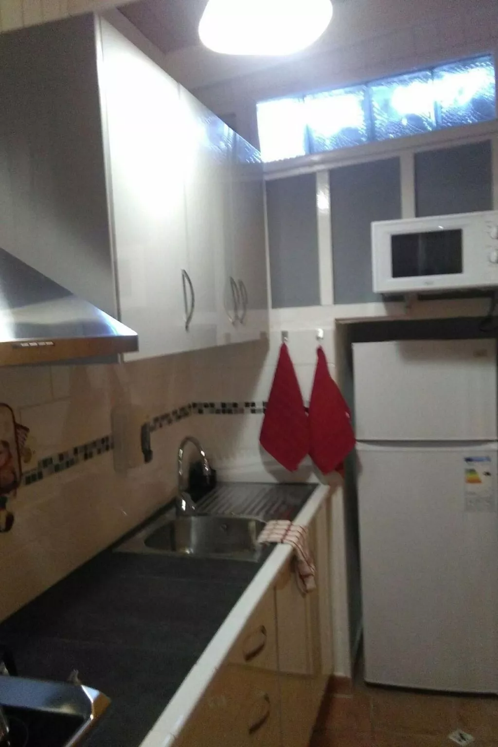 Ländliches Haus mit herrlichem Blick auf das Meer und das Tal.-Image-tags.info