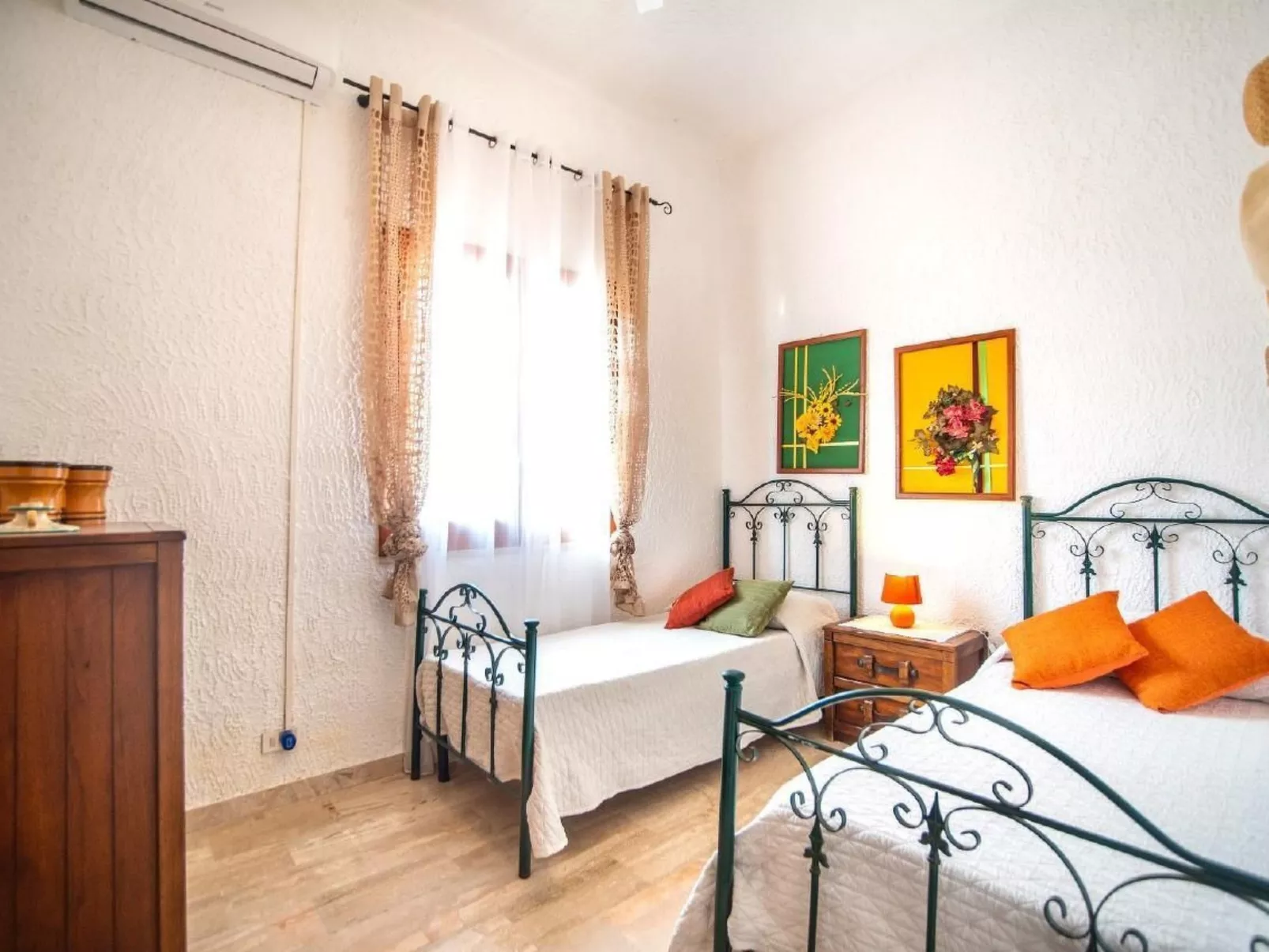 Ferienvilla "La Vela" mit Blick auf das Wasser-Inside