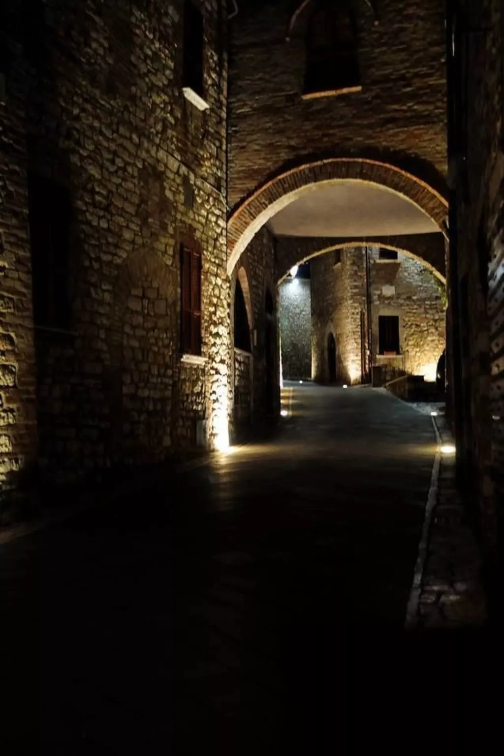 Altes Steinhaus mit Garten-Image-tags.info