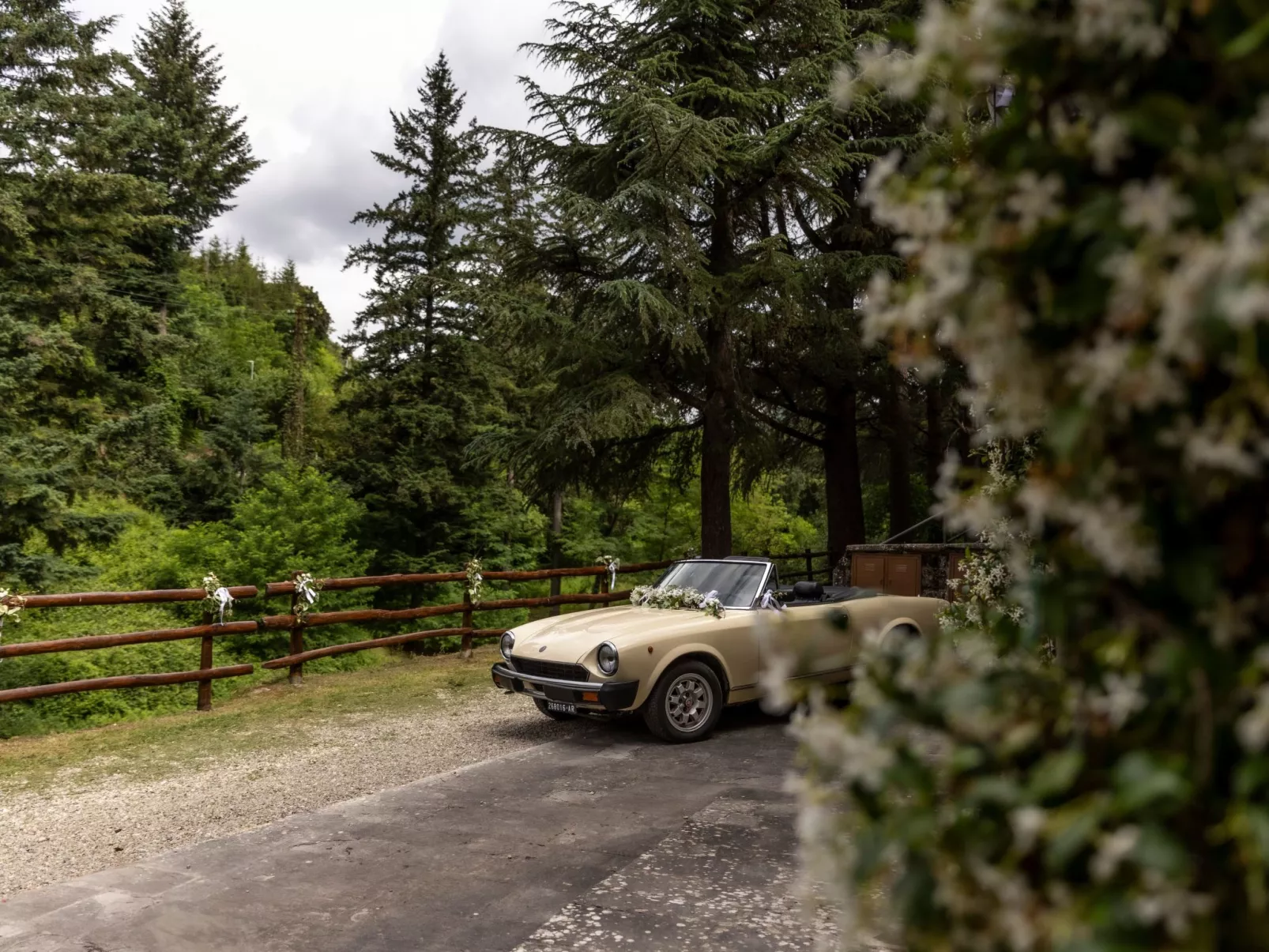 Medieval Tower mit Whirlpool auf der Dachterrasse-Draußen