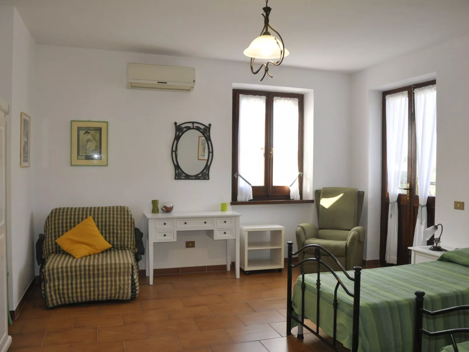 Lubagnu Vacanze- Drei-Zimmer-Wohnung C - Drinnen