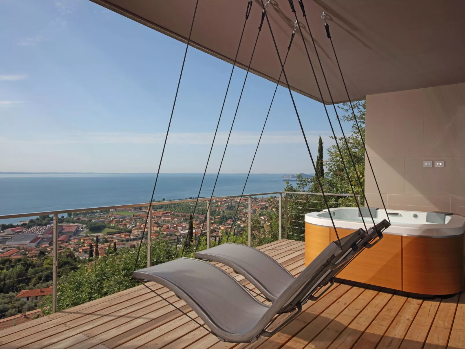 Exklusive Villa Agave mit Seeblick und privatem Pool-Draußen