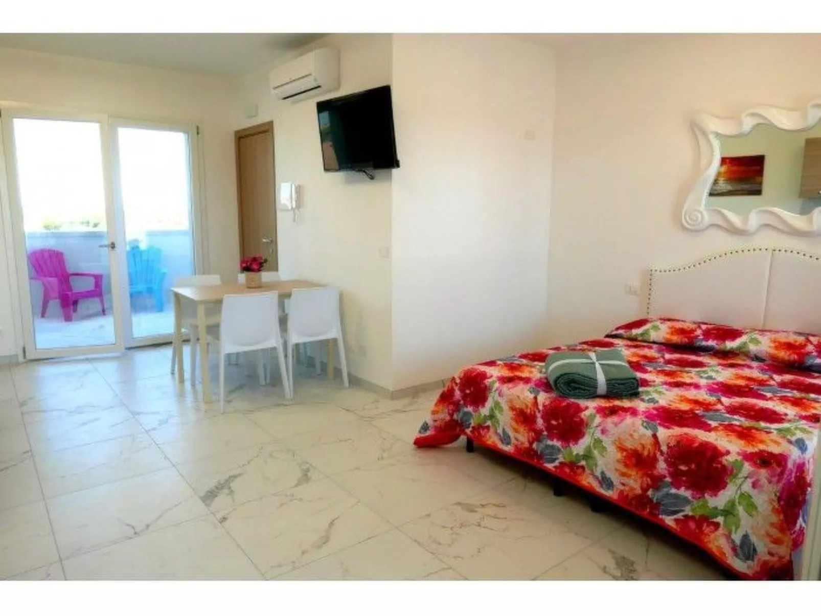 Ein-Zimmer-Wohnung Saturn 404-Drinnen