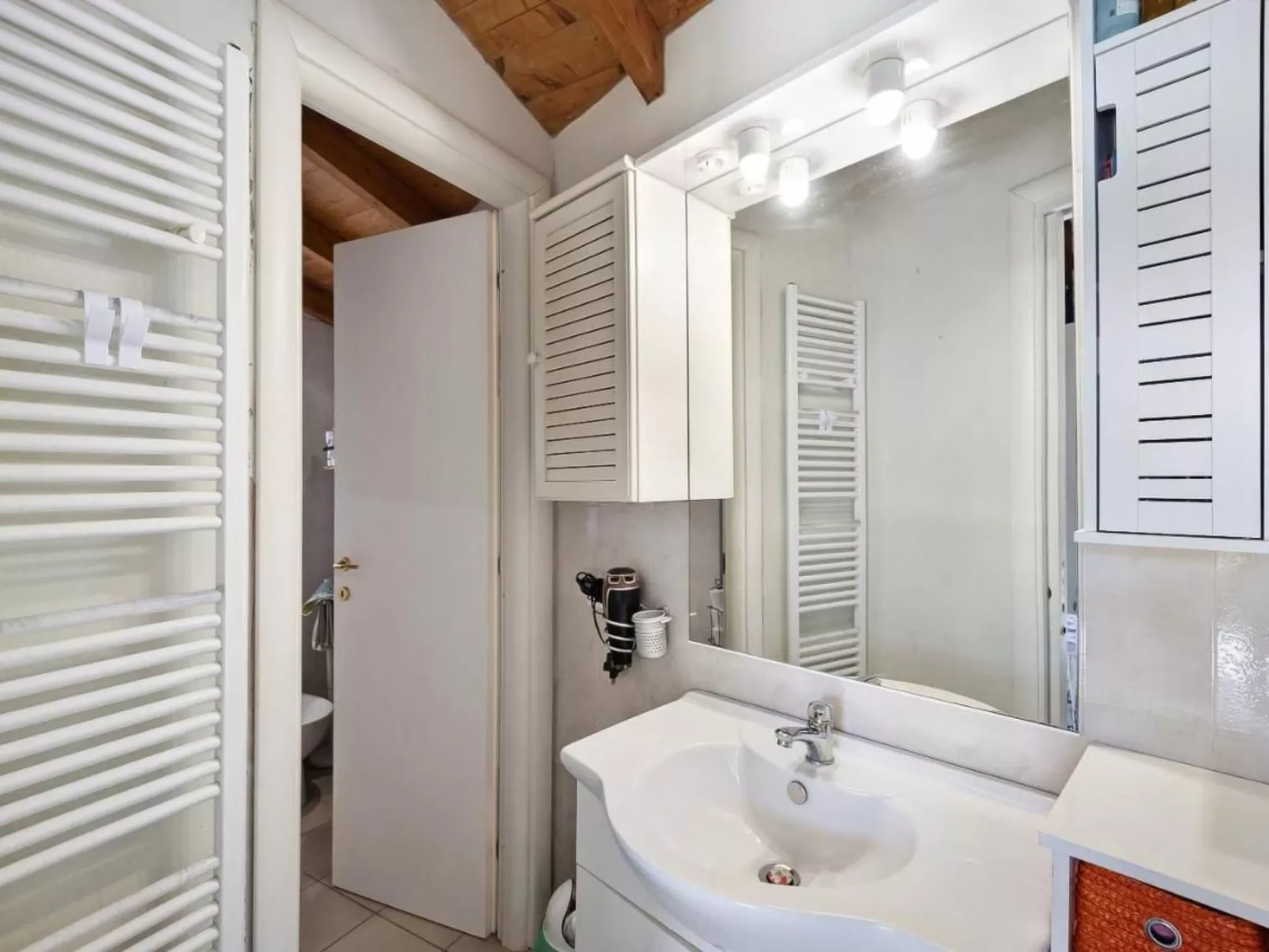 Malerisches freistehendes Haus 800 m vom Meer entfernt-Dedans