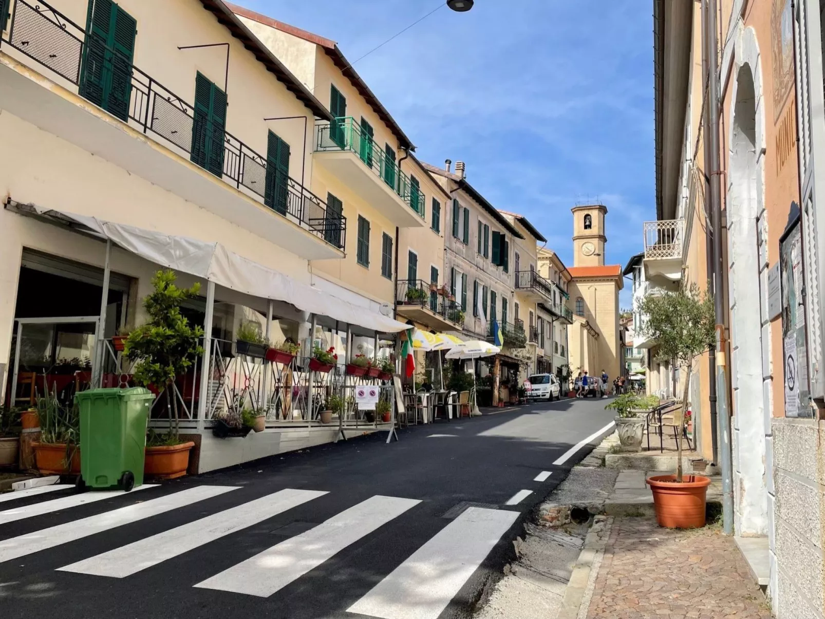 Silent View by Holiday World-Outside