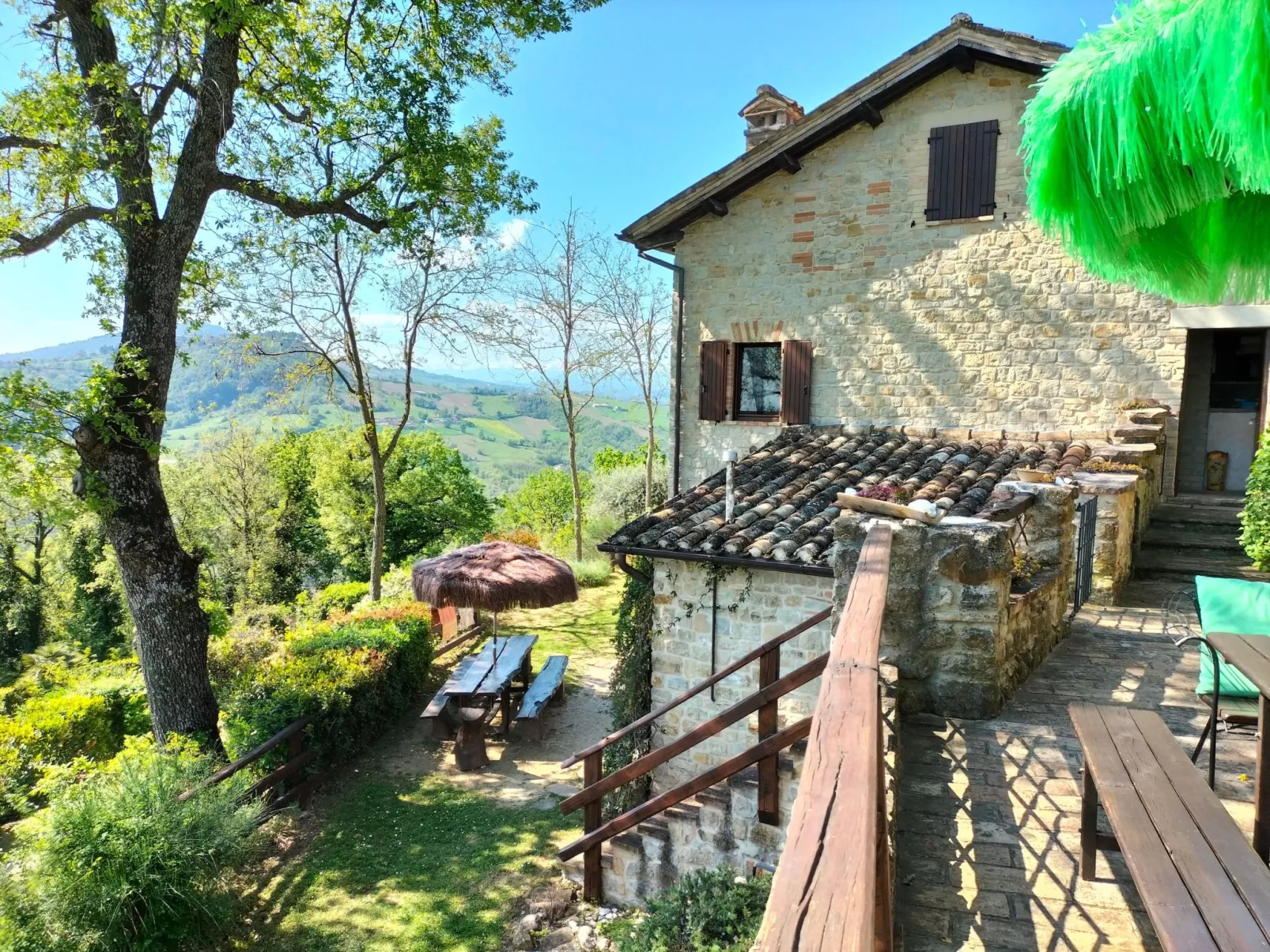 Charmantes Bauernhaus in Penna San Giovanni-Dehors