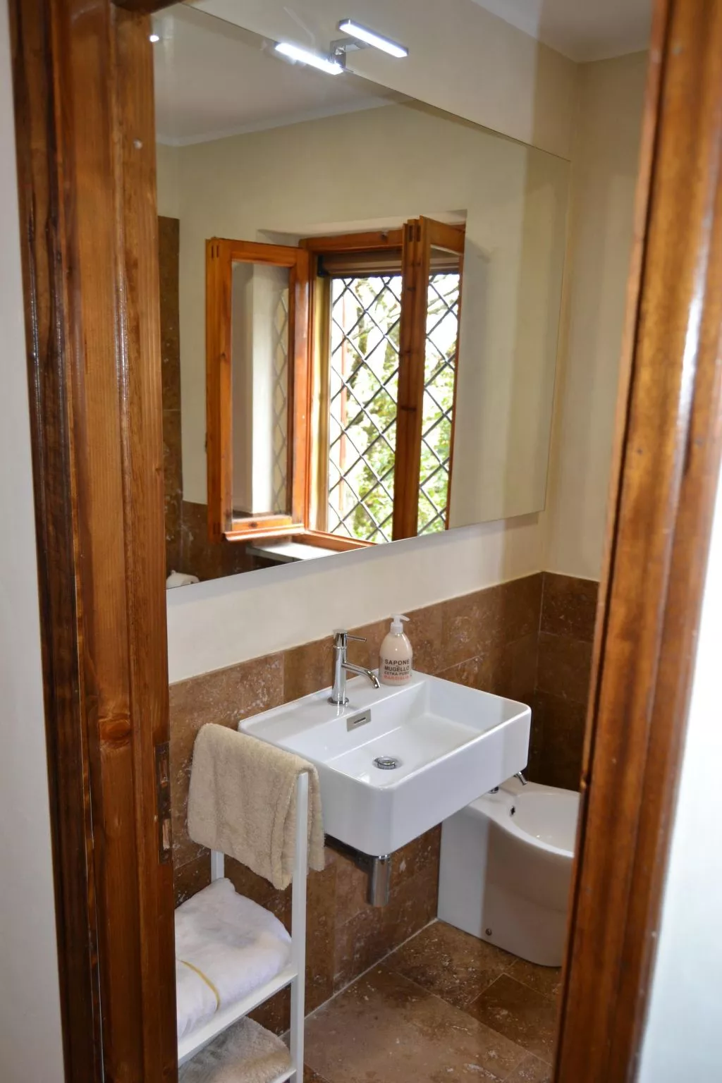 Freistehendes Haus mit Garten zur alleinigen Nutzung-Dedans